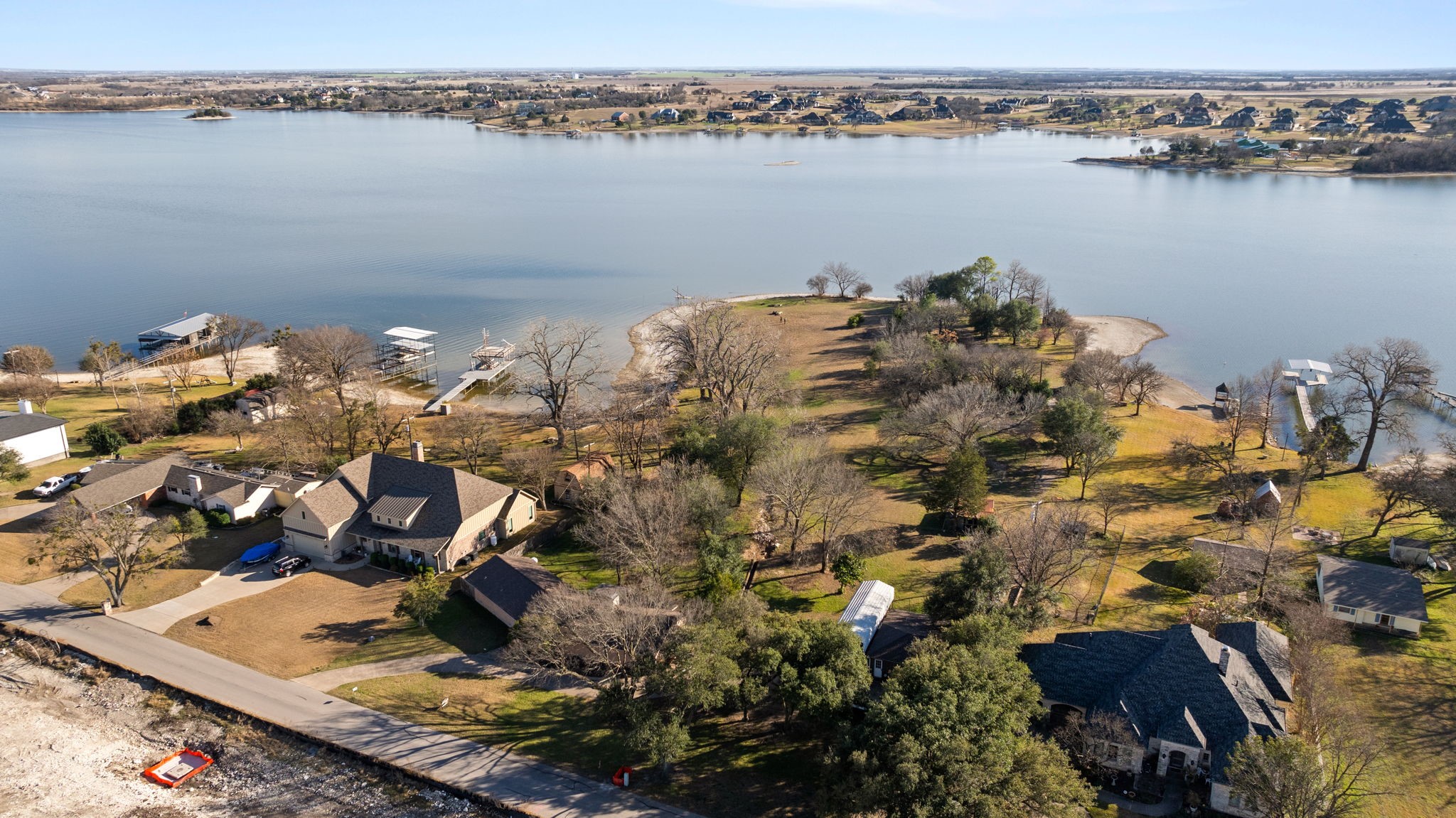 139 Lakeshore Drive