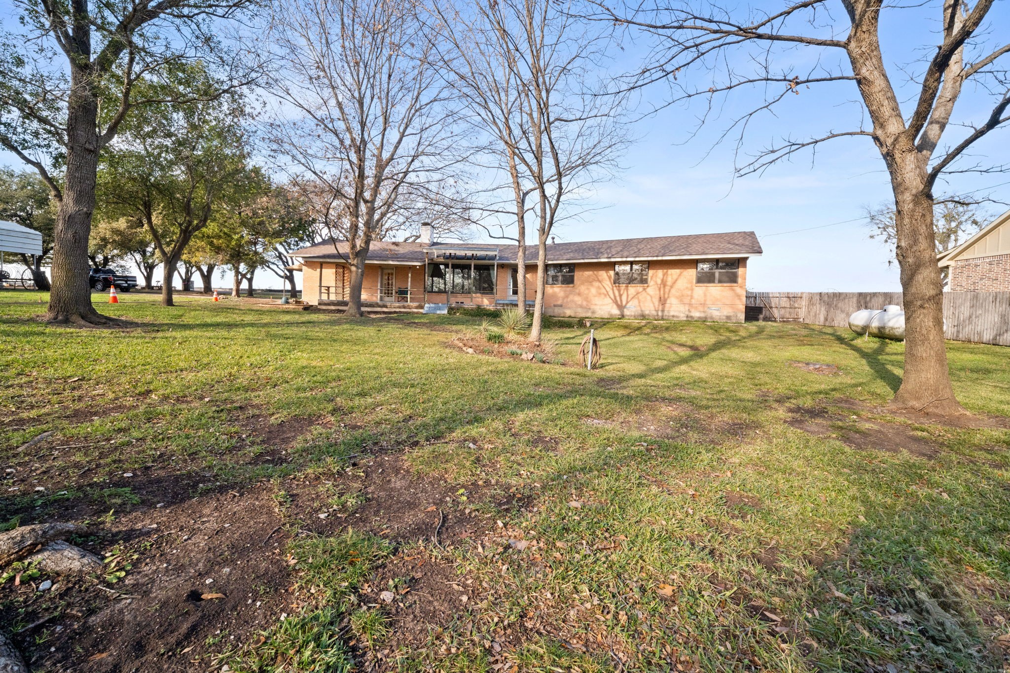 139 Lakeshore Drive