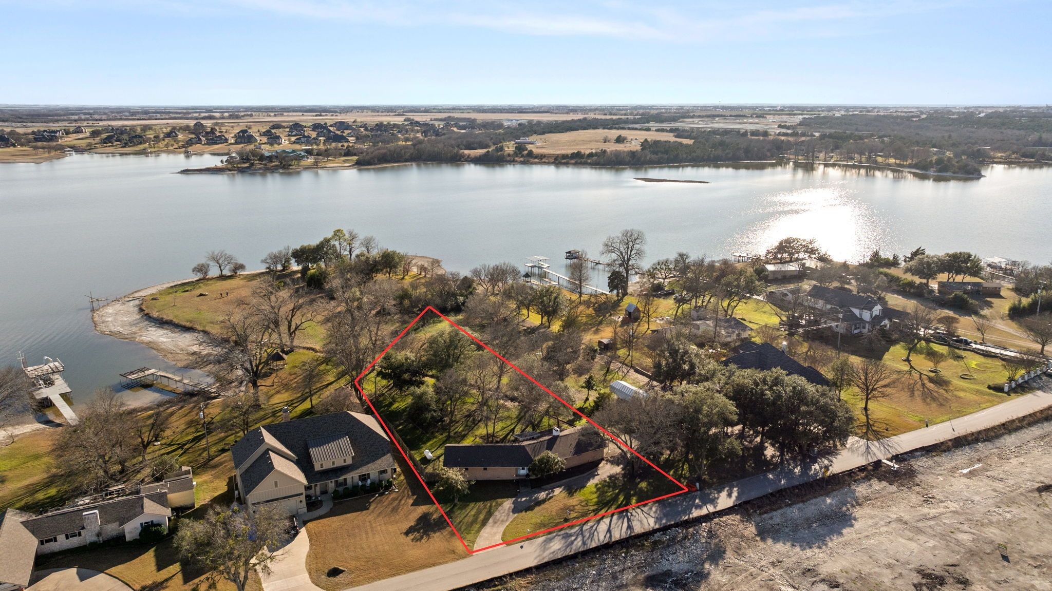 139 Lakeshore Drive