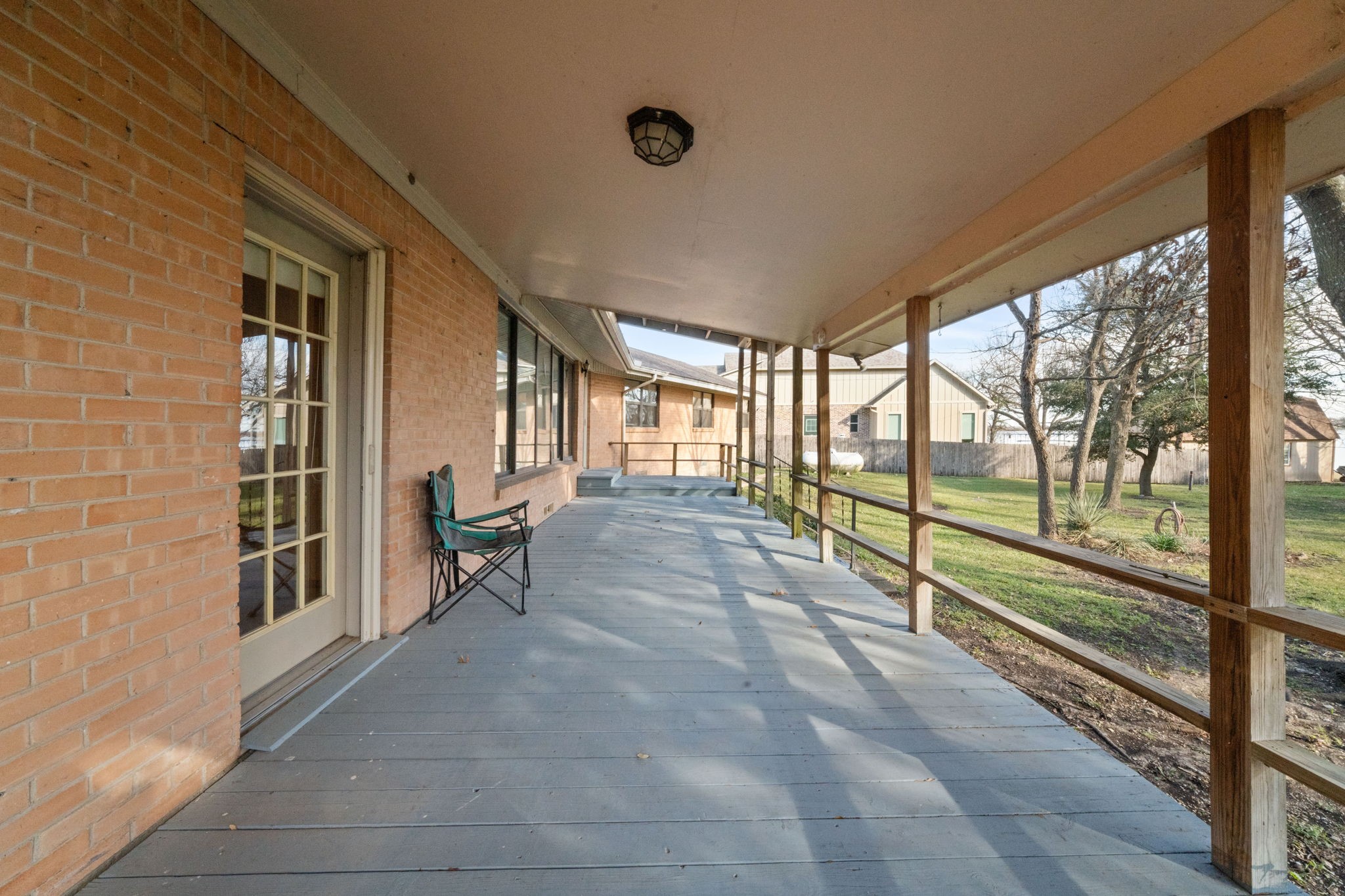 139 Lakeshore Drive
