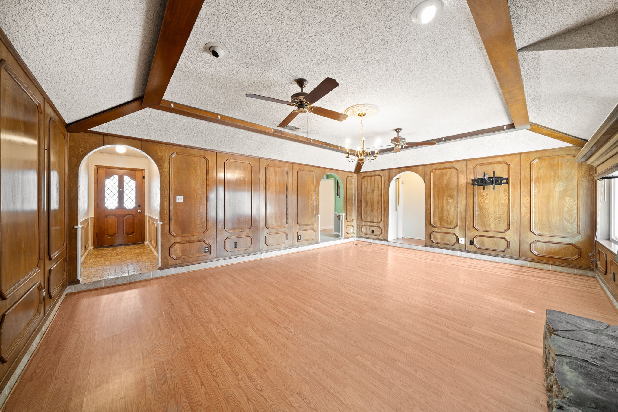 704 Morning Glory Lane