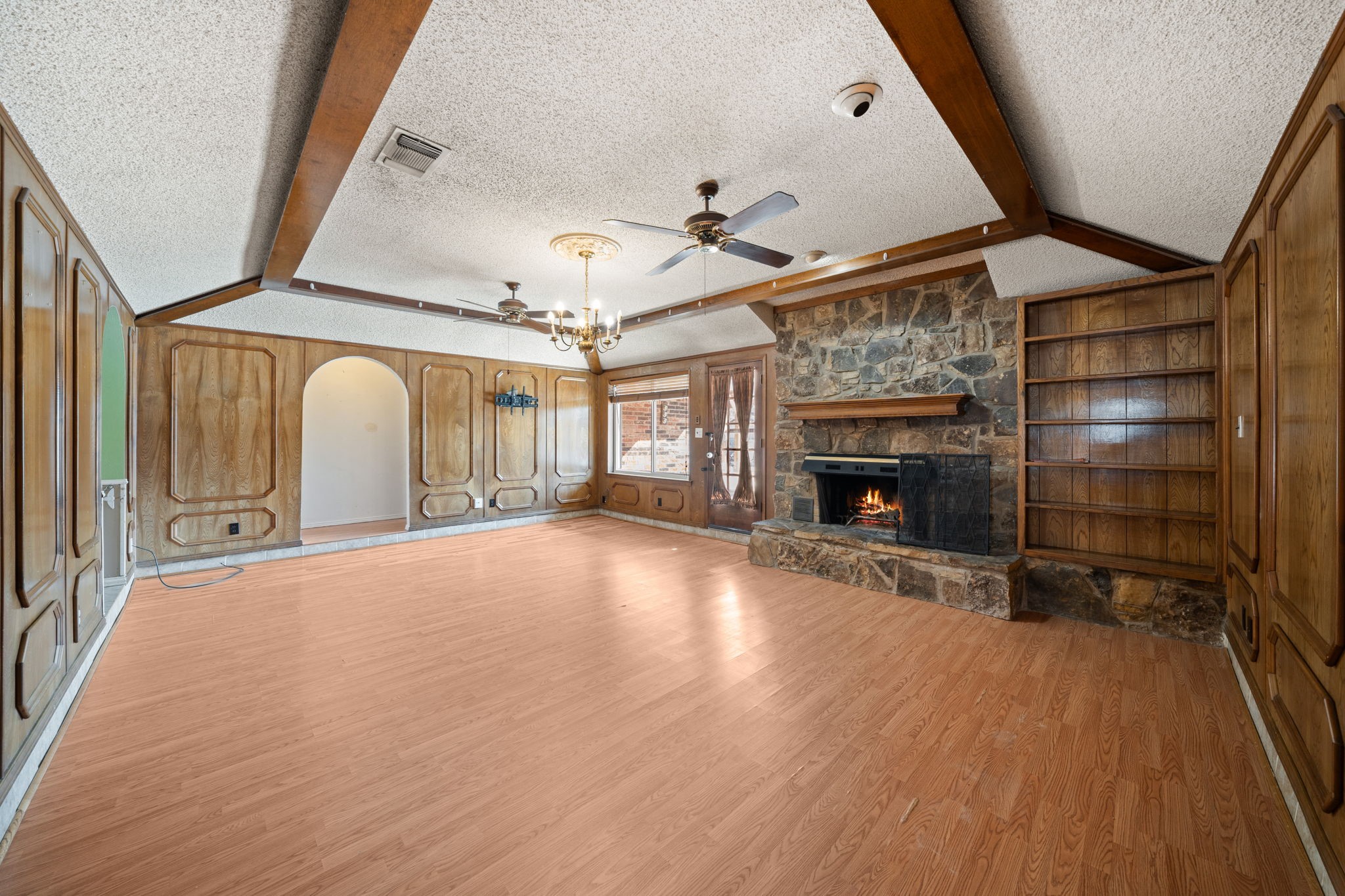 704 Morning Glory Lane