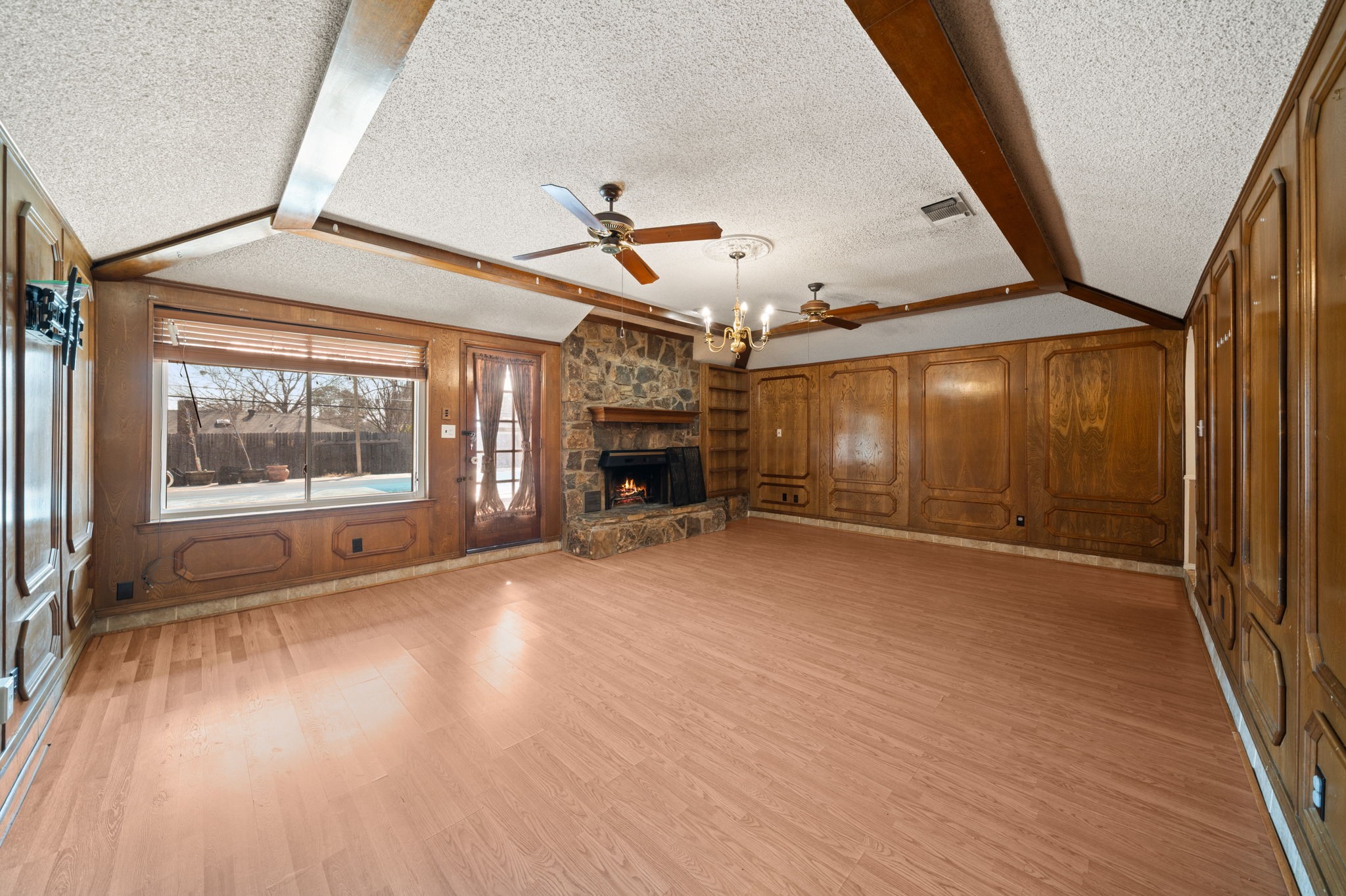 704 Morning Glory Lane