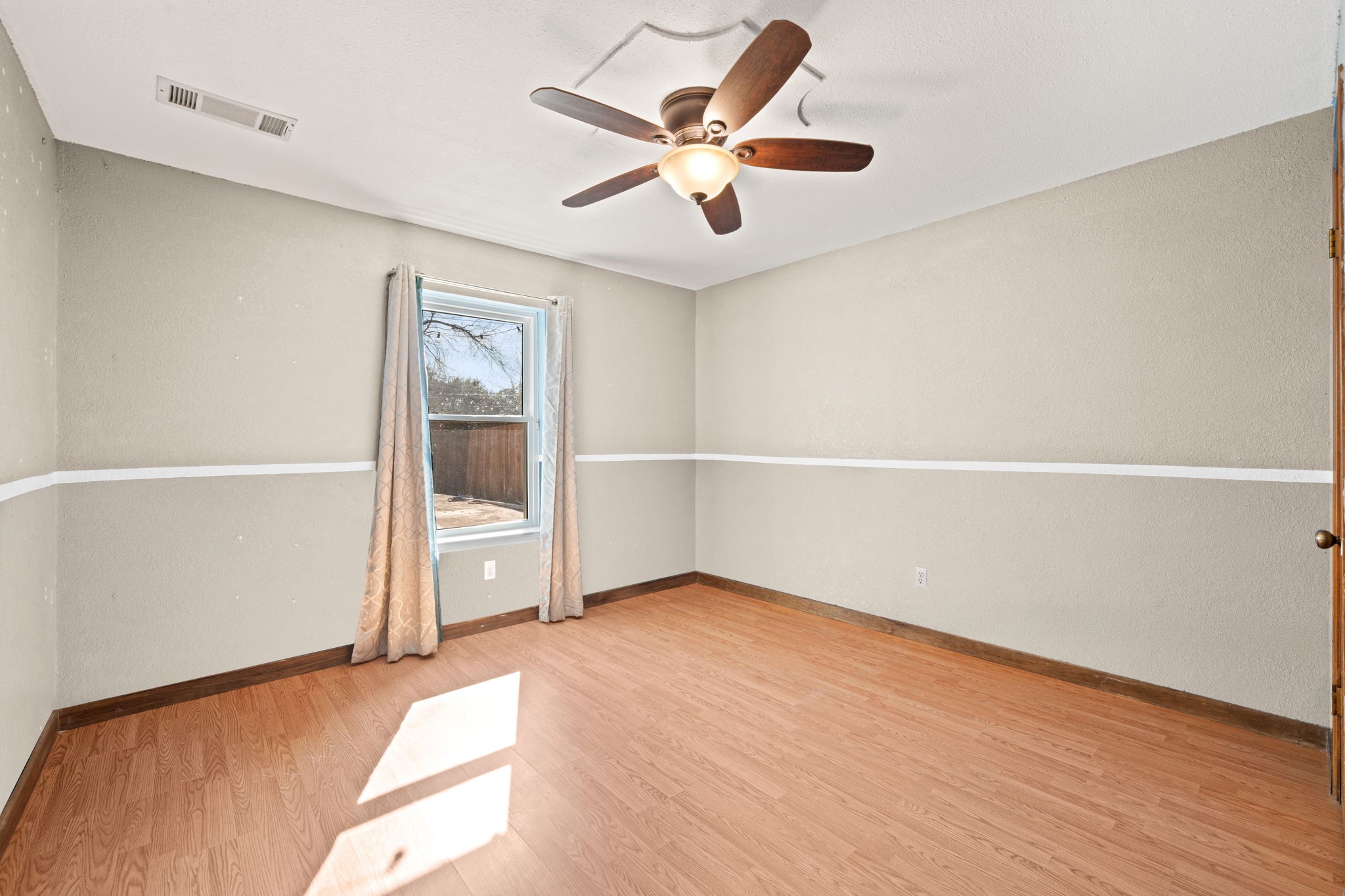 704 Morning Glory Lane