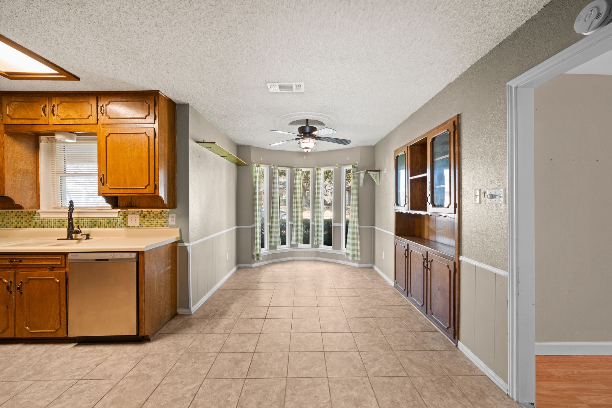 704 Morning Glory Lane