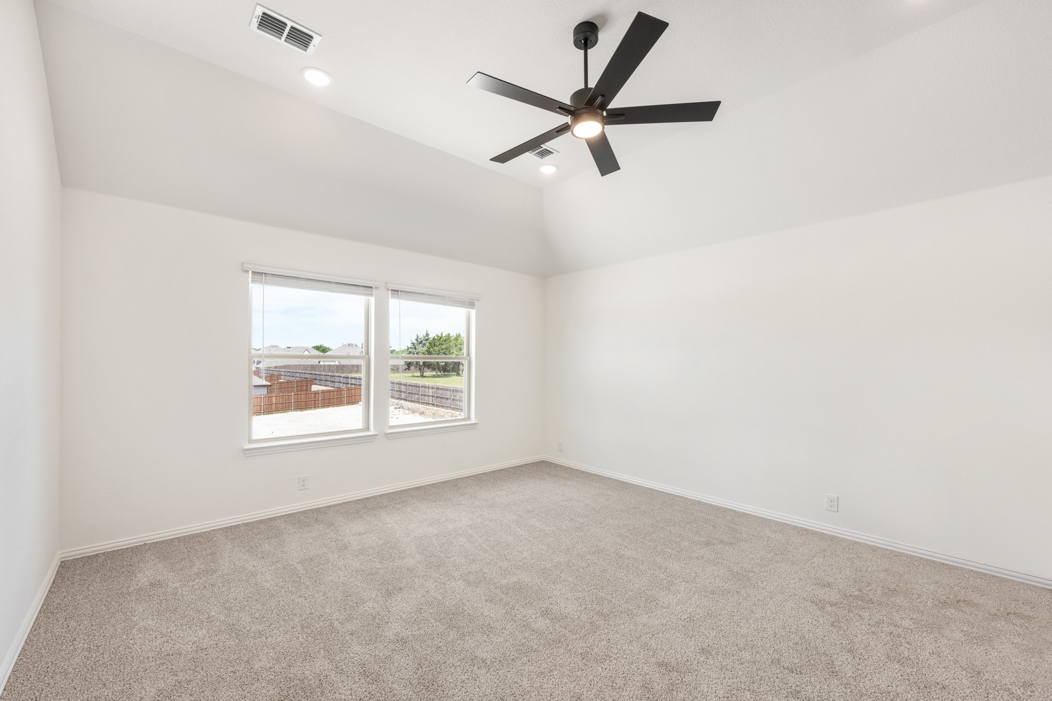3433 Nightingale Lane