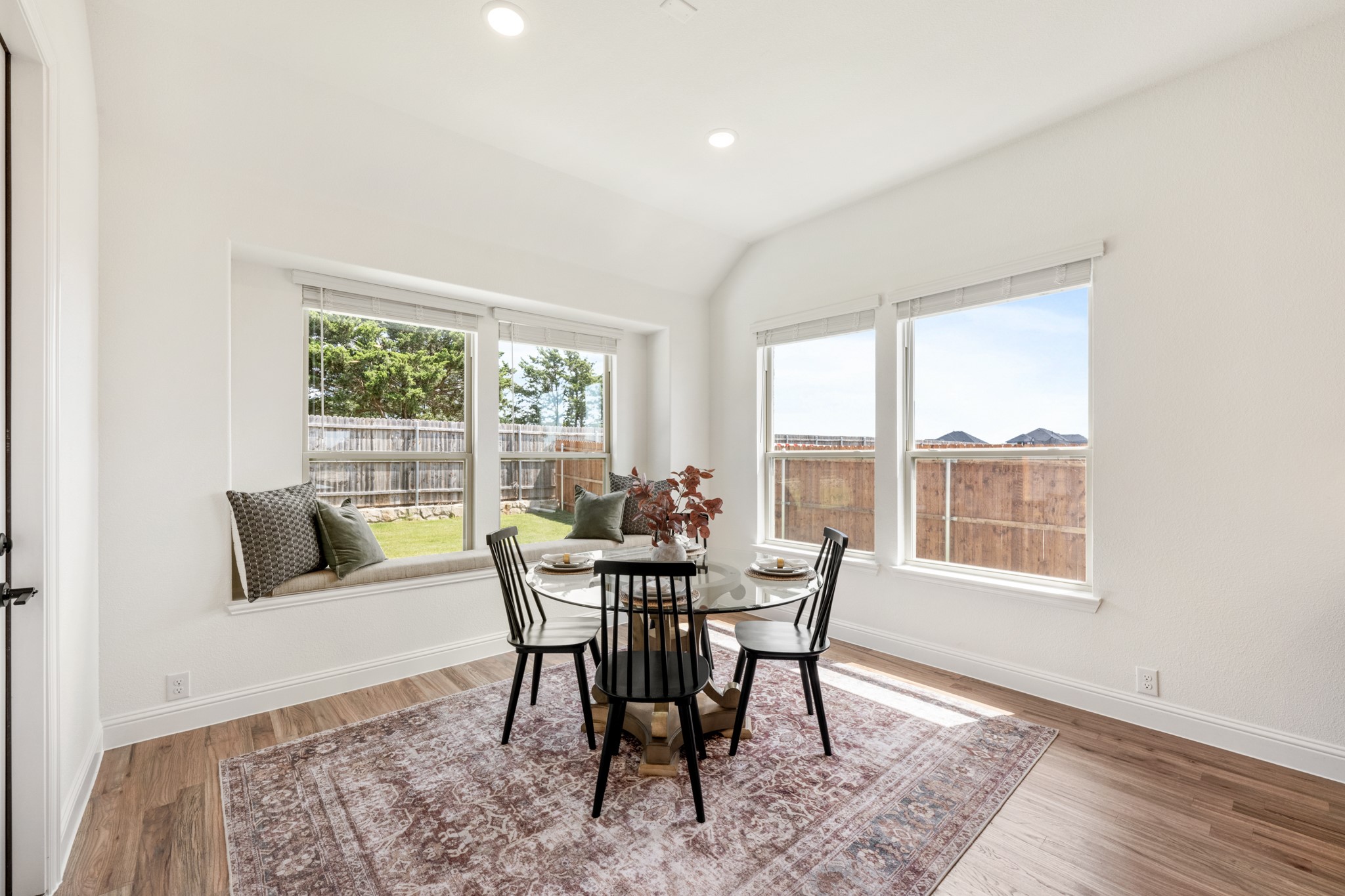 3433 Nightingale Lane