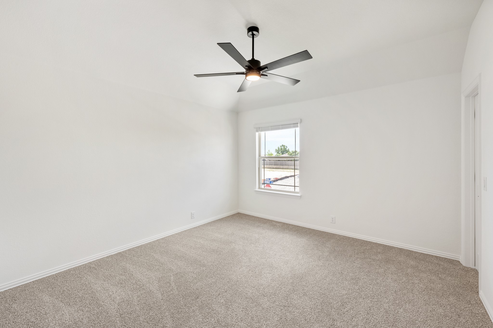 3433 Nightingale Lane