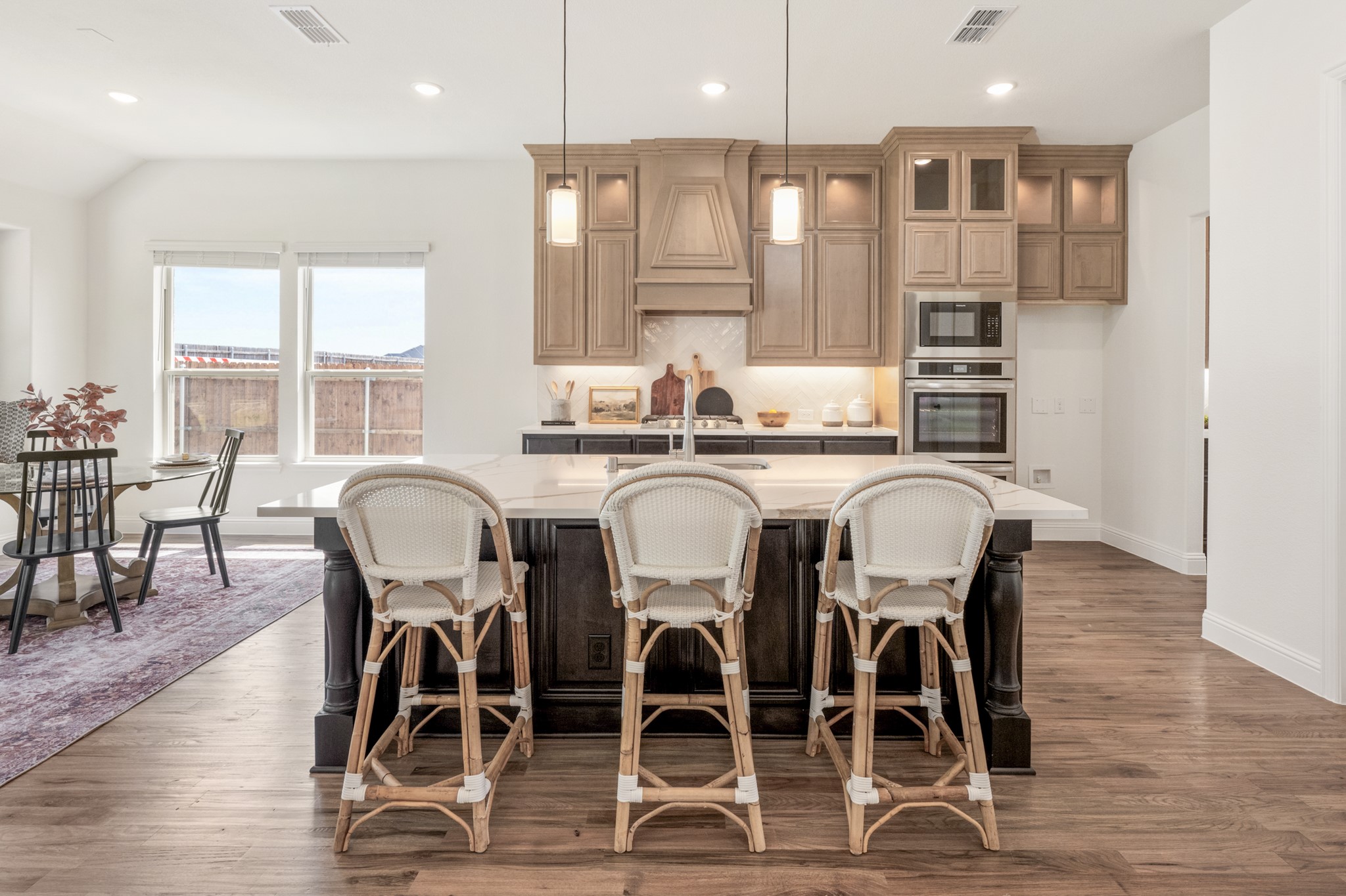 3433 Nightingale Lane