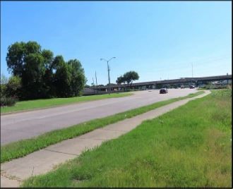 200 S Interstate 35 E