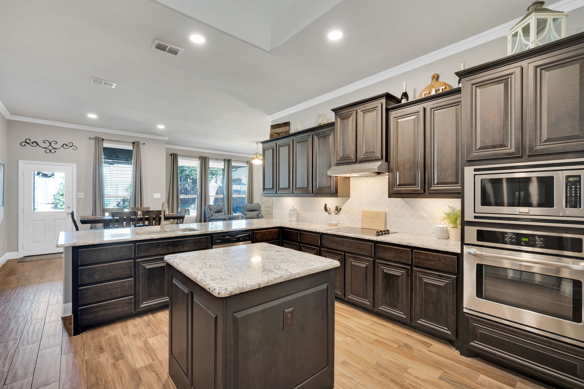 405 Ashlawn Drive