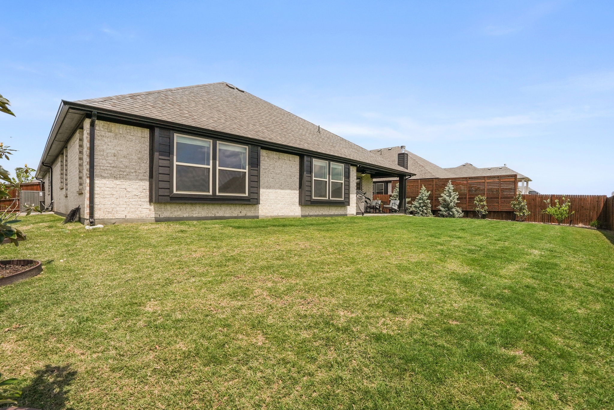 5414 Rowlan Row