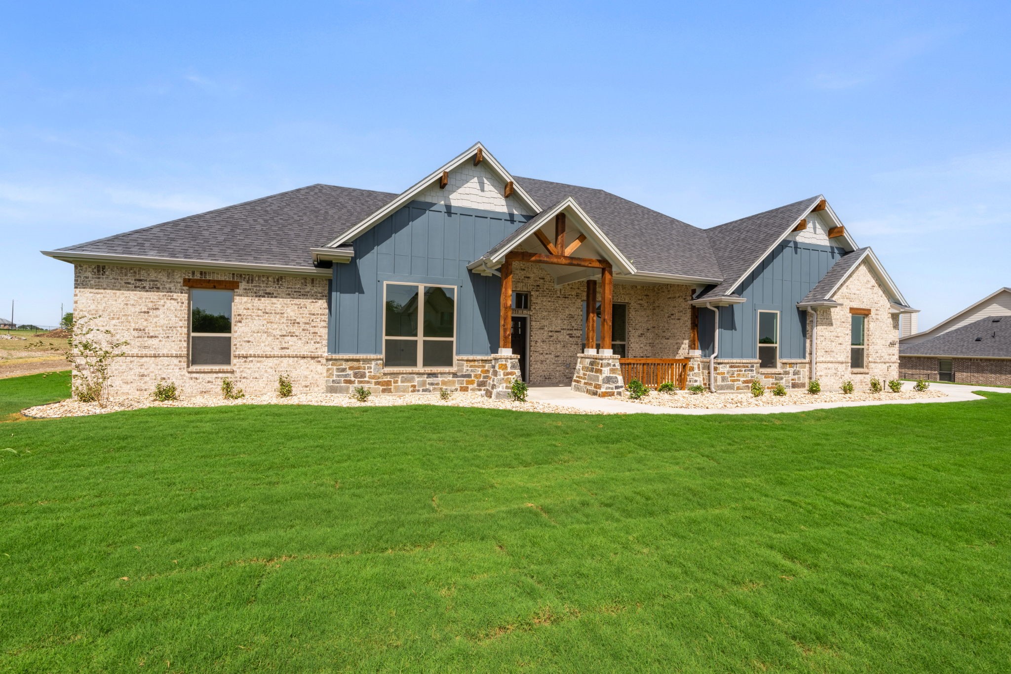 421 Paradise Ridge Drive