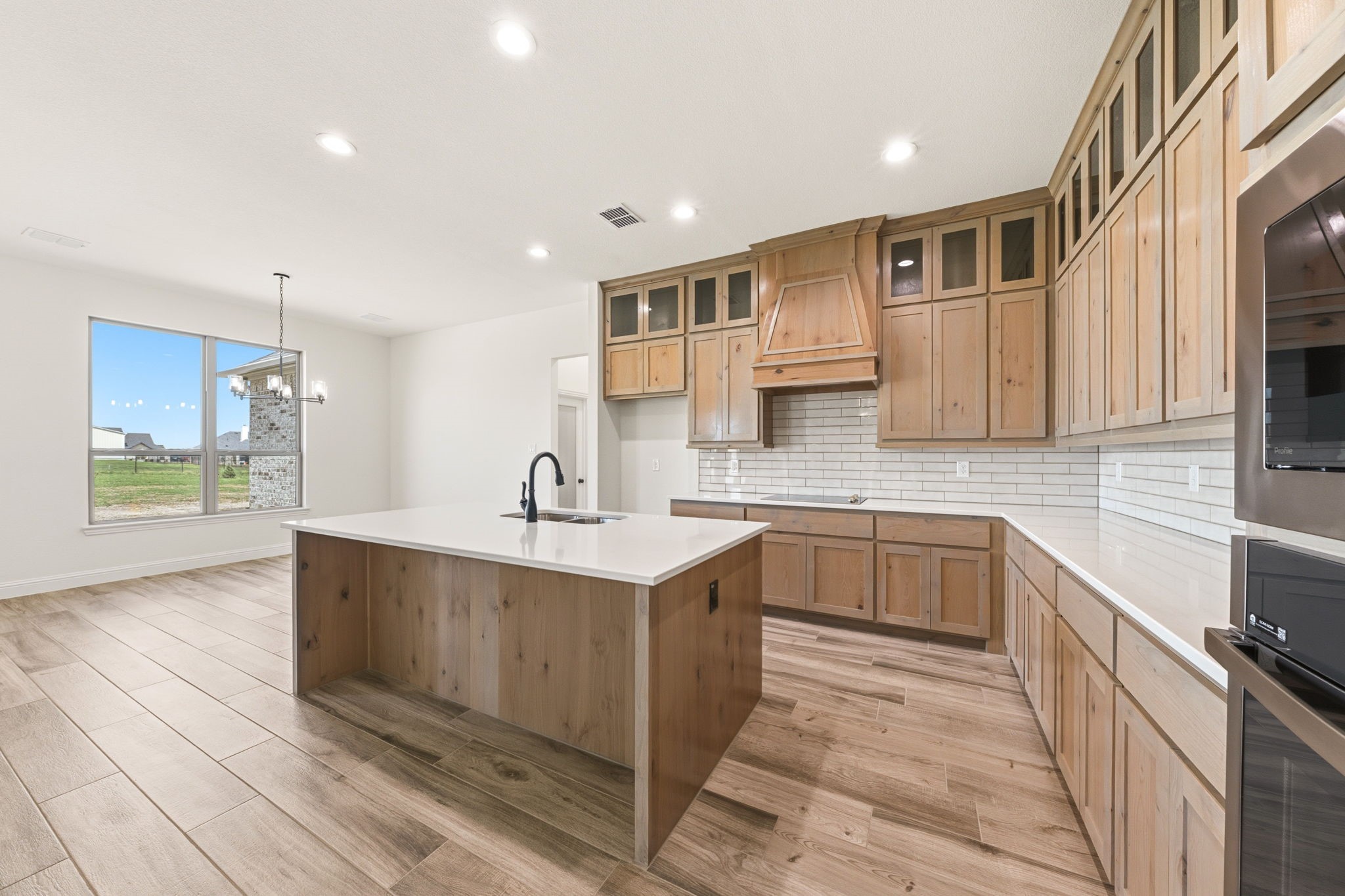 421 Paradise Ridge Drive