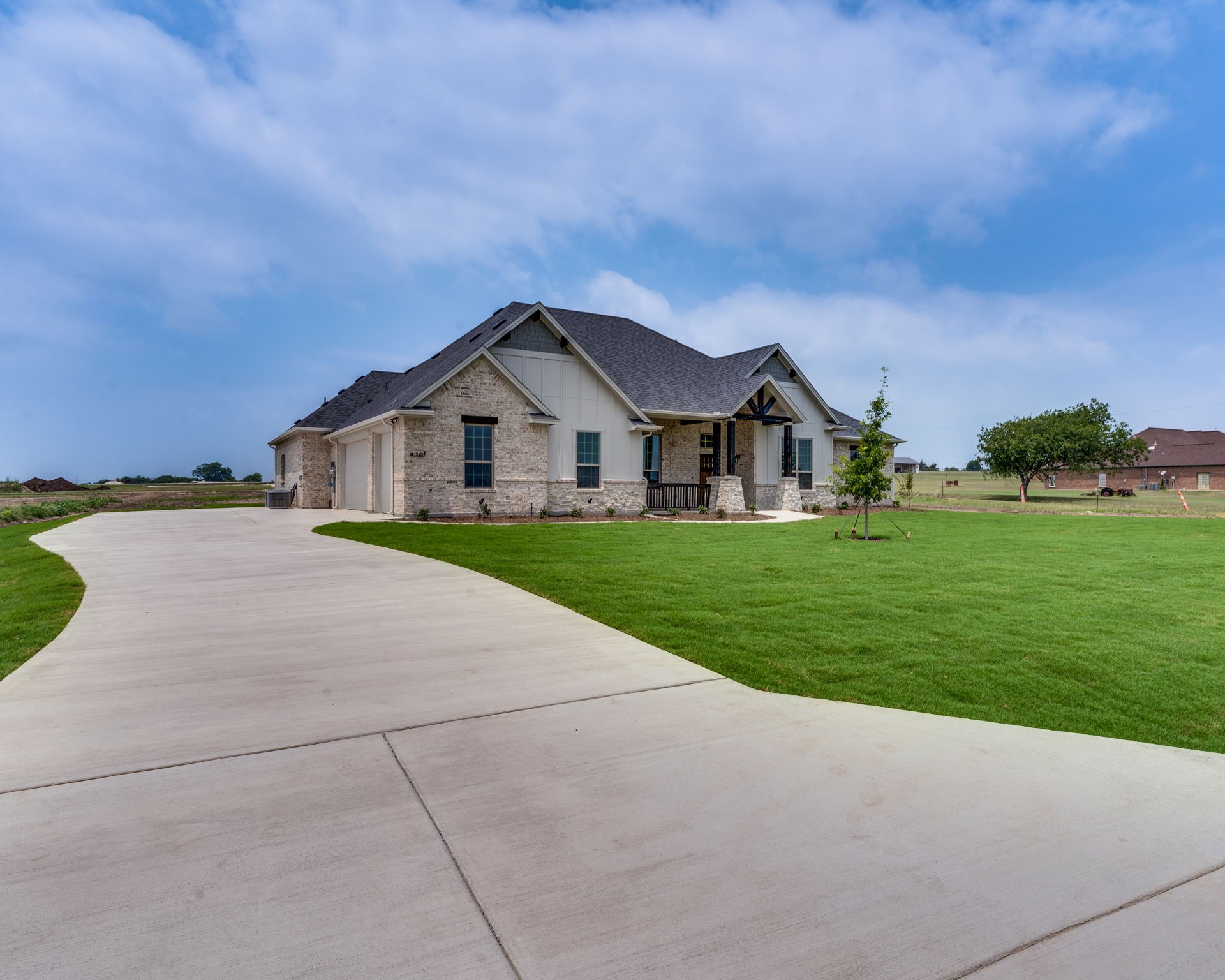 421 Paradise Ridge Drive