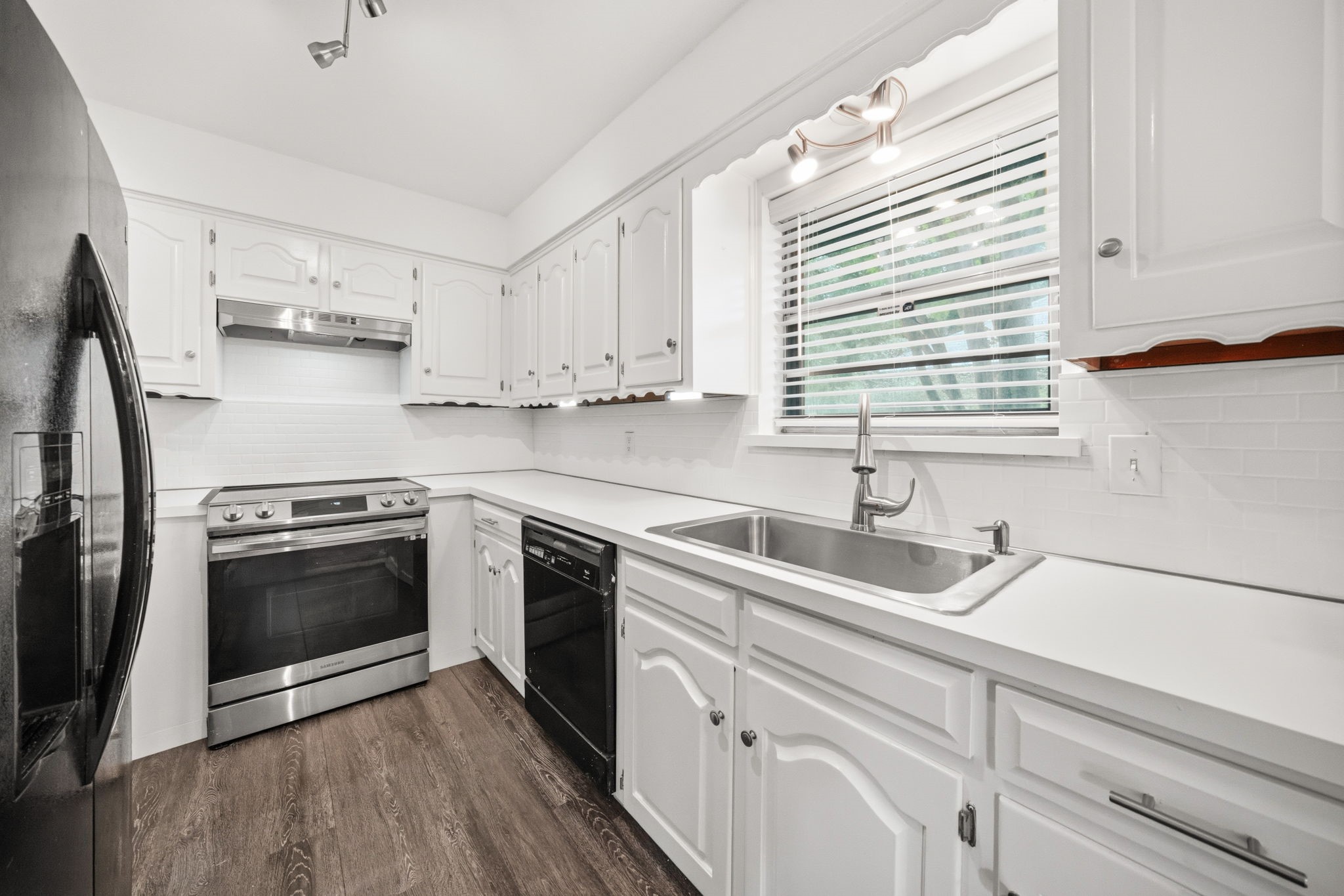 722 Oakbluff Drive