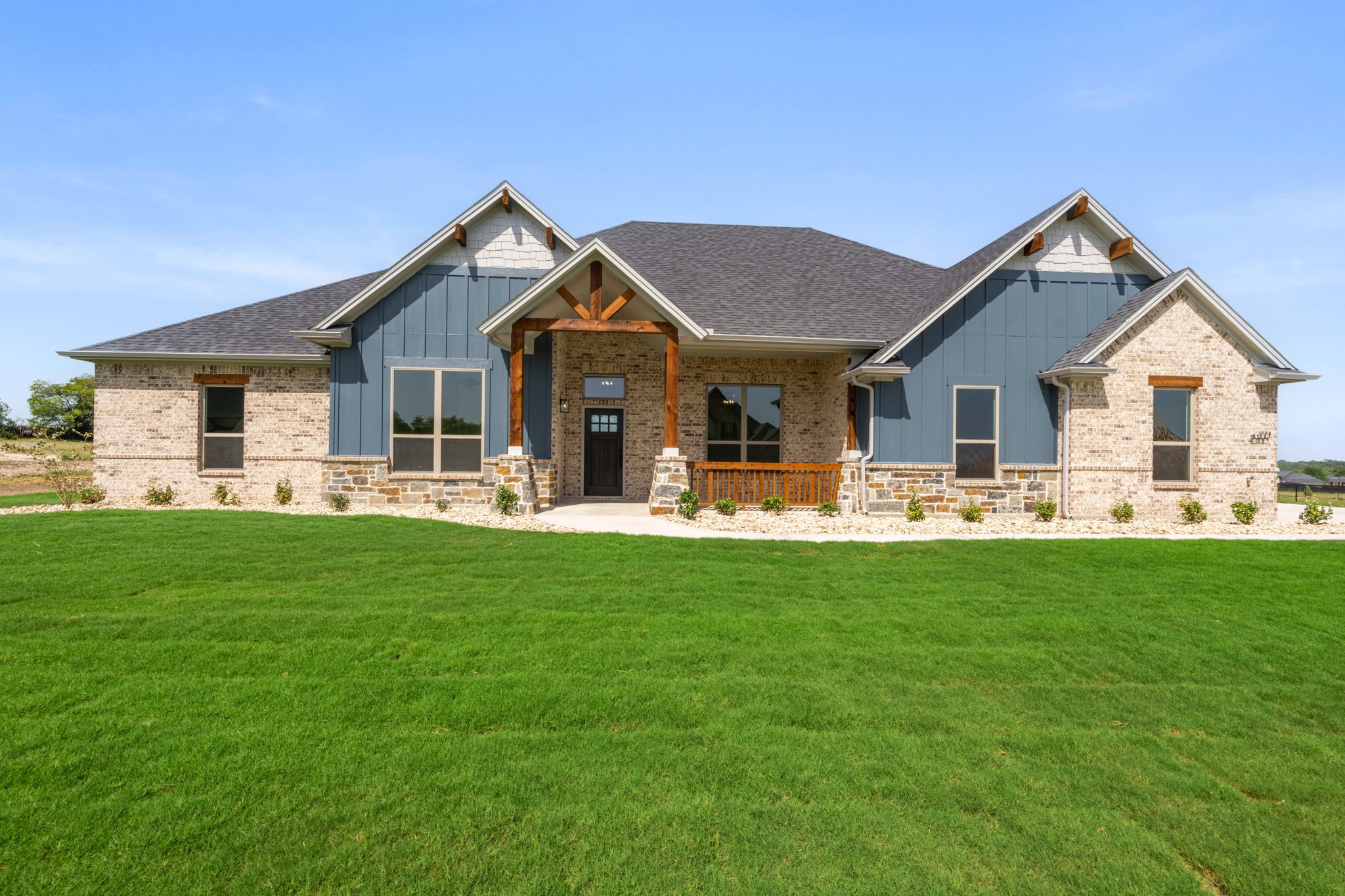 2561 Posey Lane
