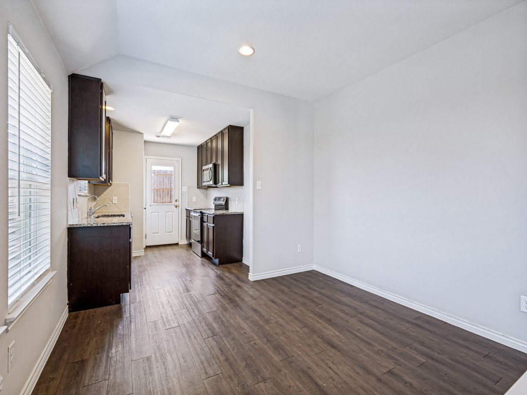 1603 Blue Jay Drive