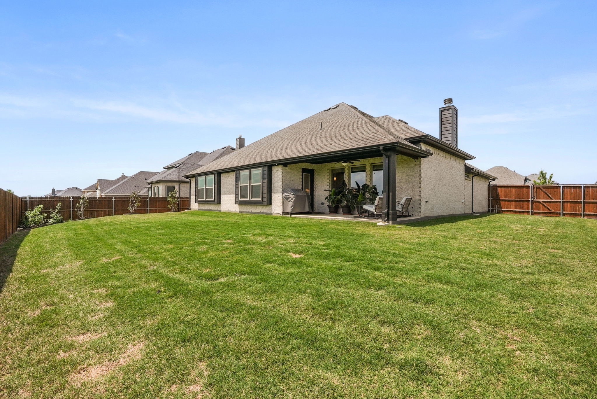 5414 Rowlan Row