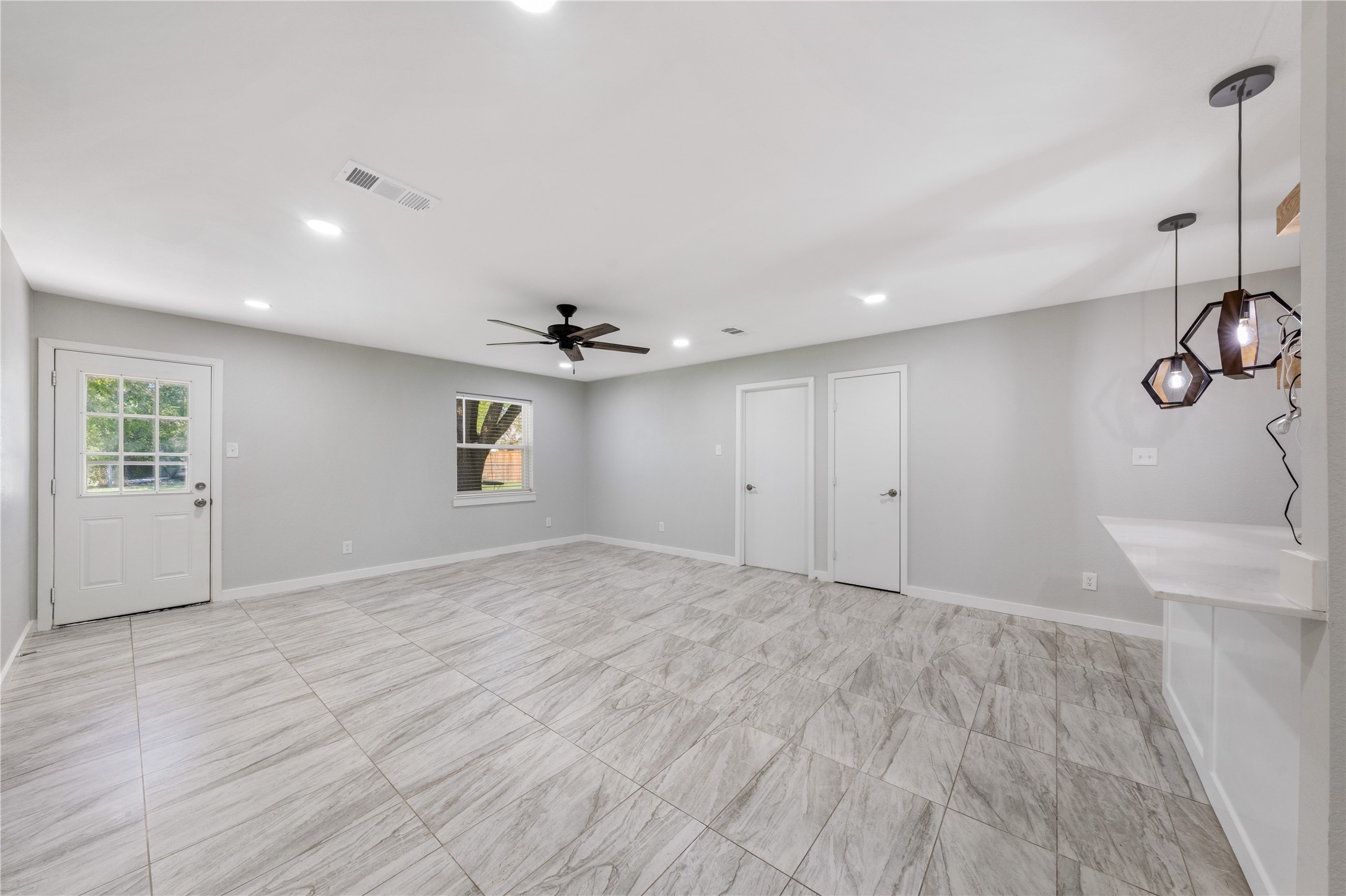 101 E Border Street