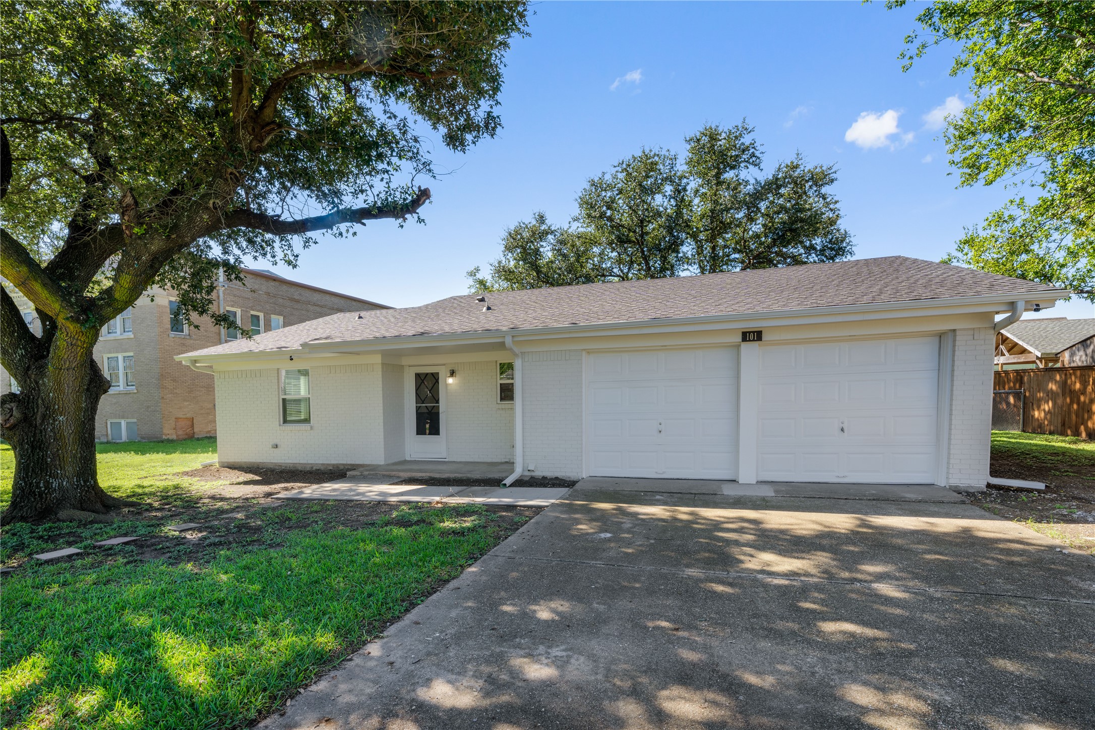 101 E Border Street