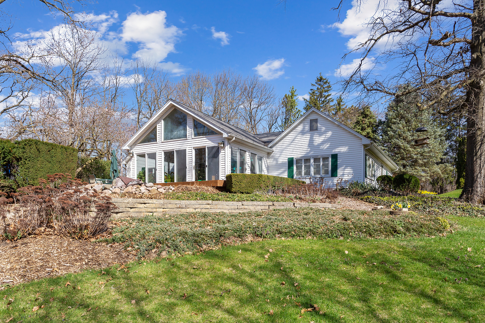 13020 Archer Avenue