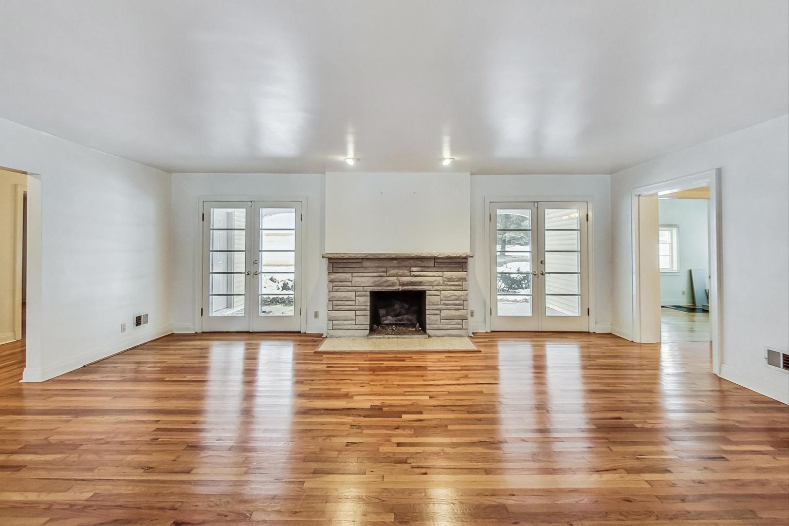 13020 Archer Avenue