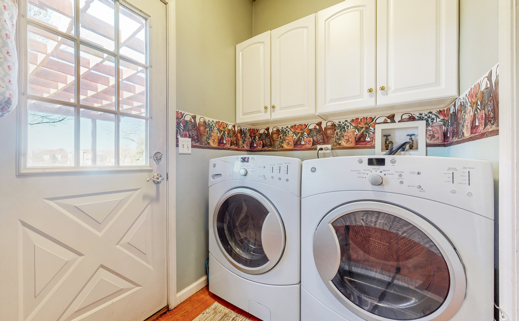 1207 Birchdale Lane