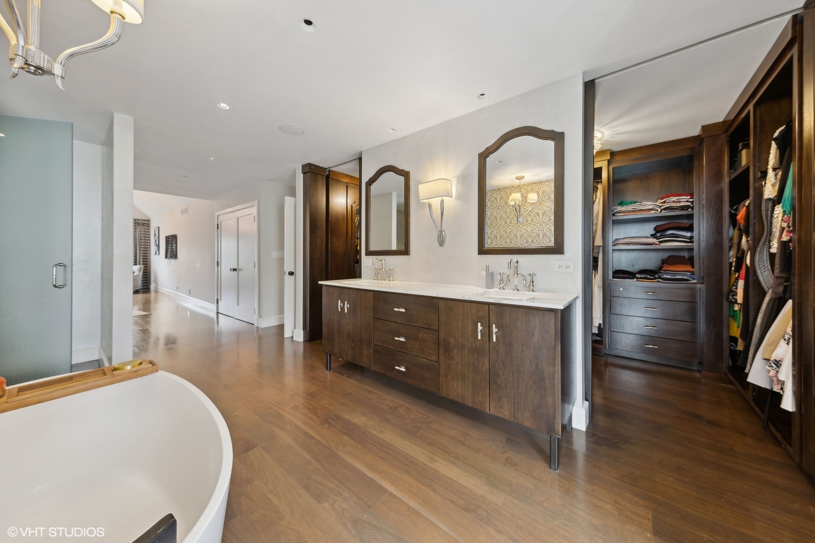 803 BURR RIDGE CLUB