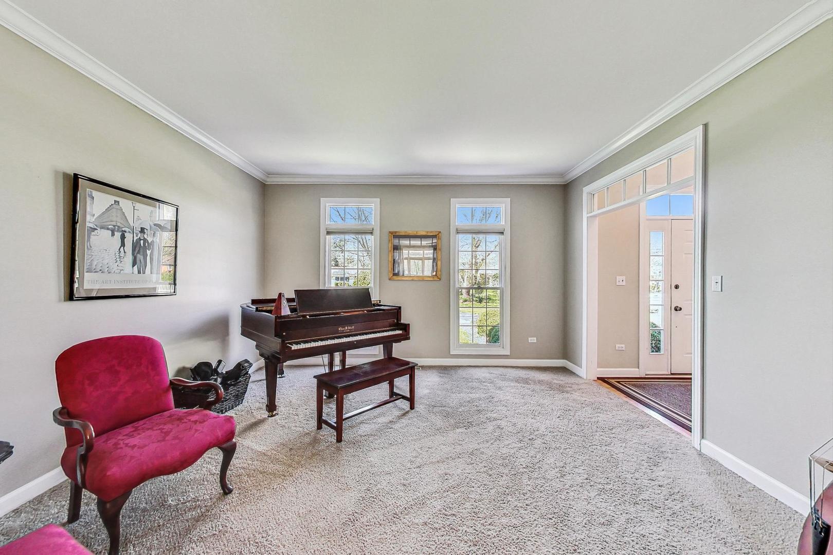 17W231 Hillside Lane