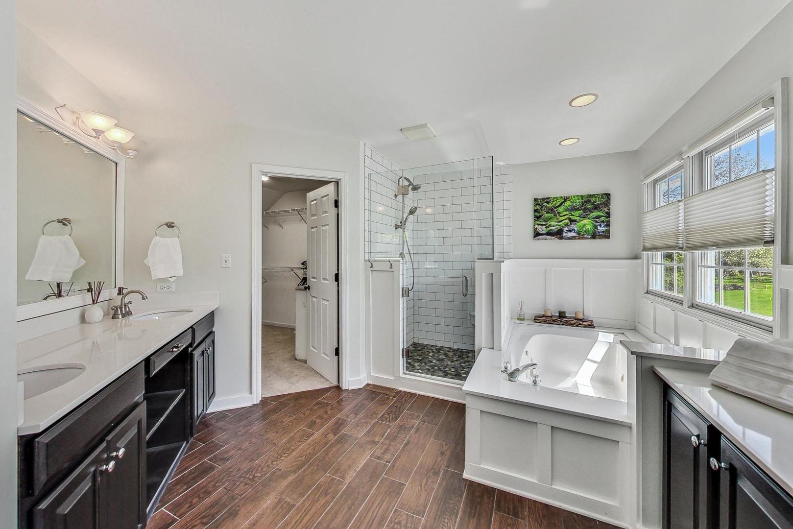 17W231 Hillside Lane