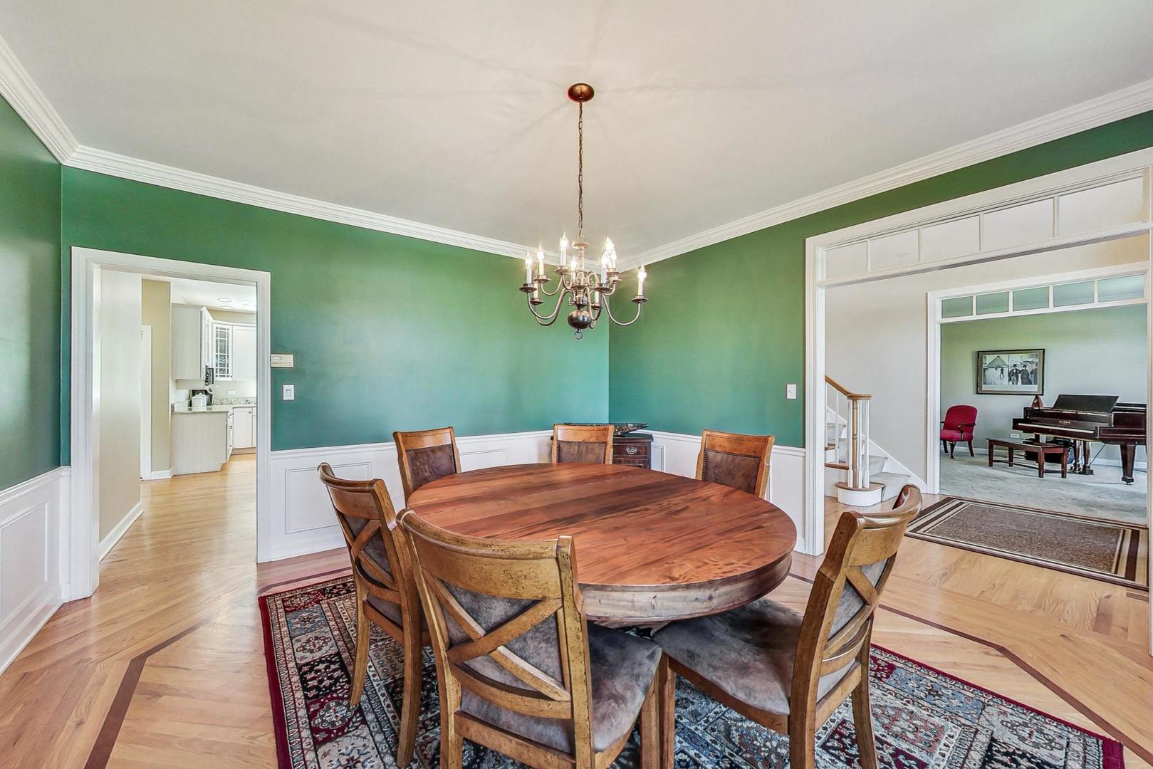 17W231 Hillside Lane