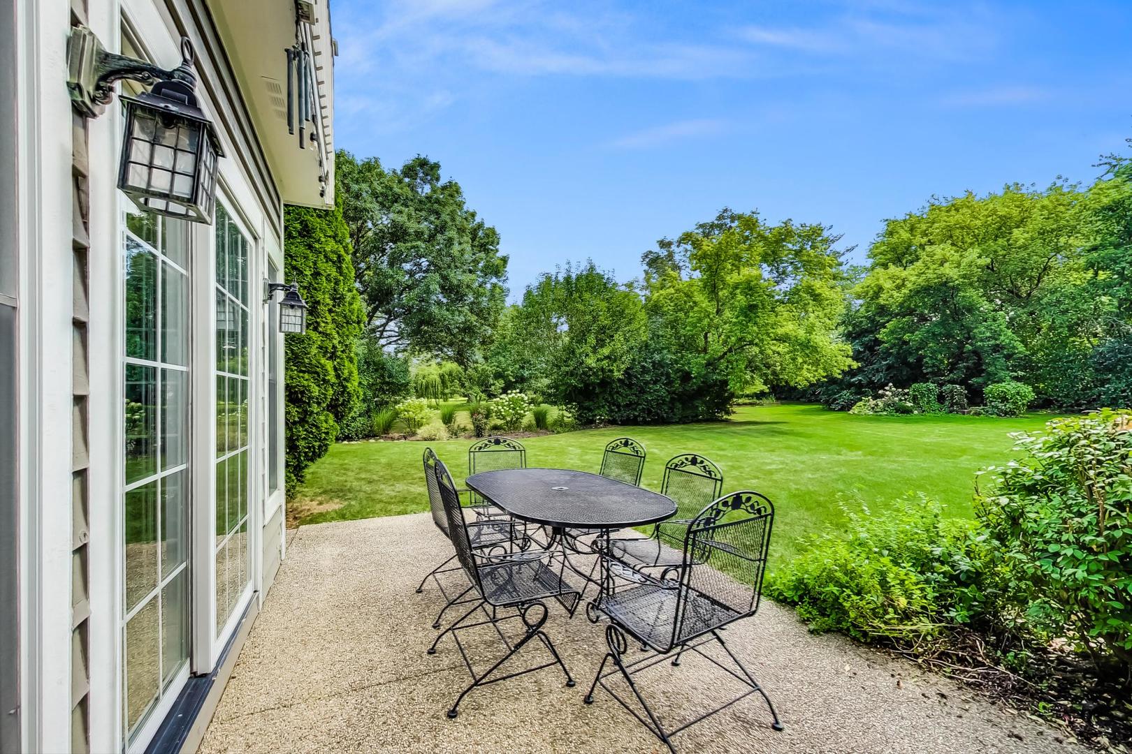 17W231 Hillside Lane