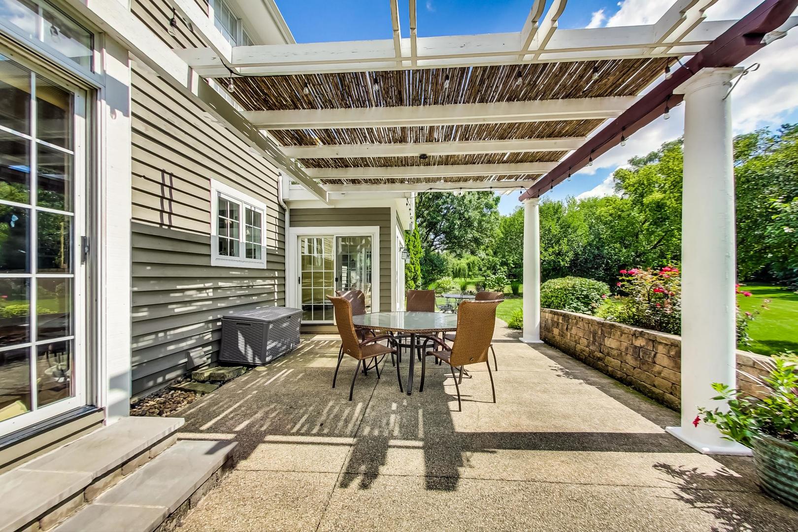 17W231 Hillside Lane