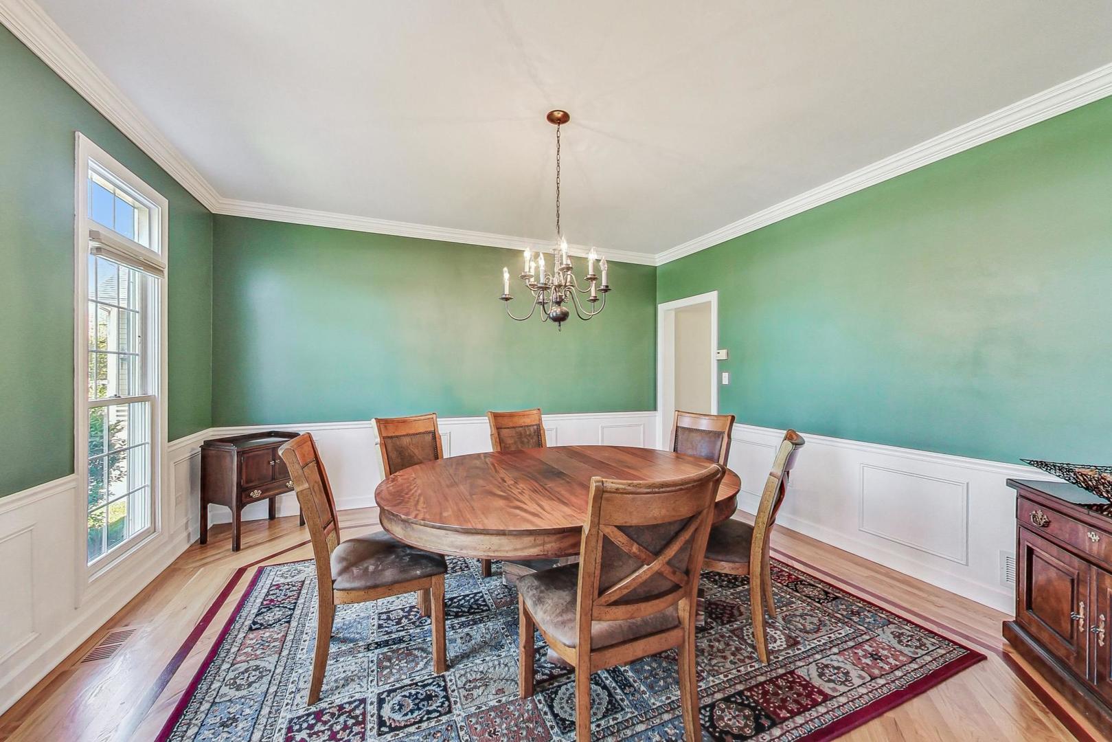 17W231 Hillside Lane