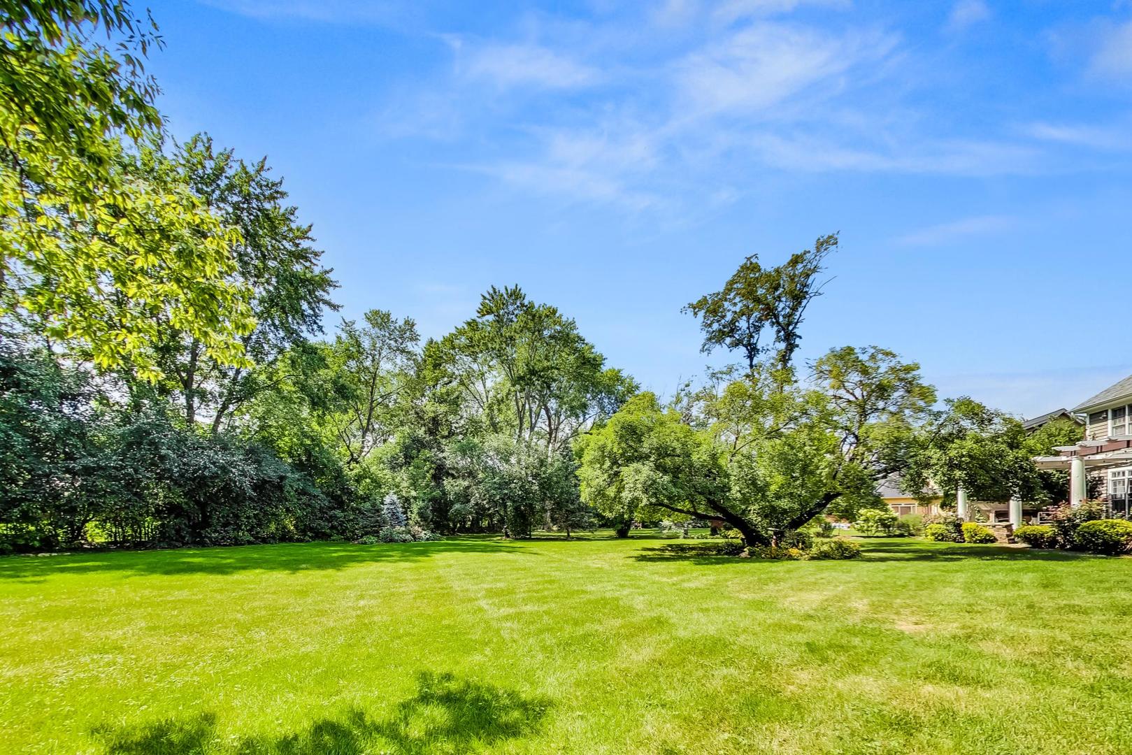 17W231 Hillside Lane