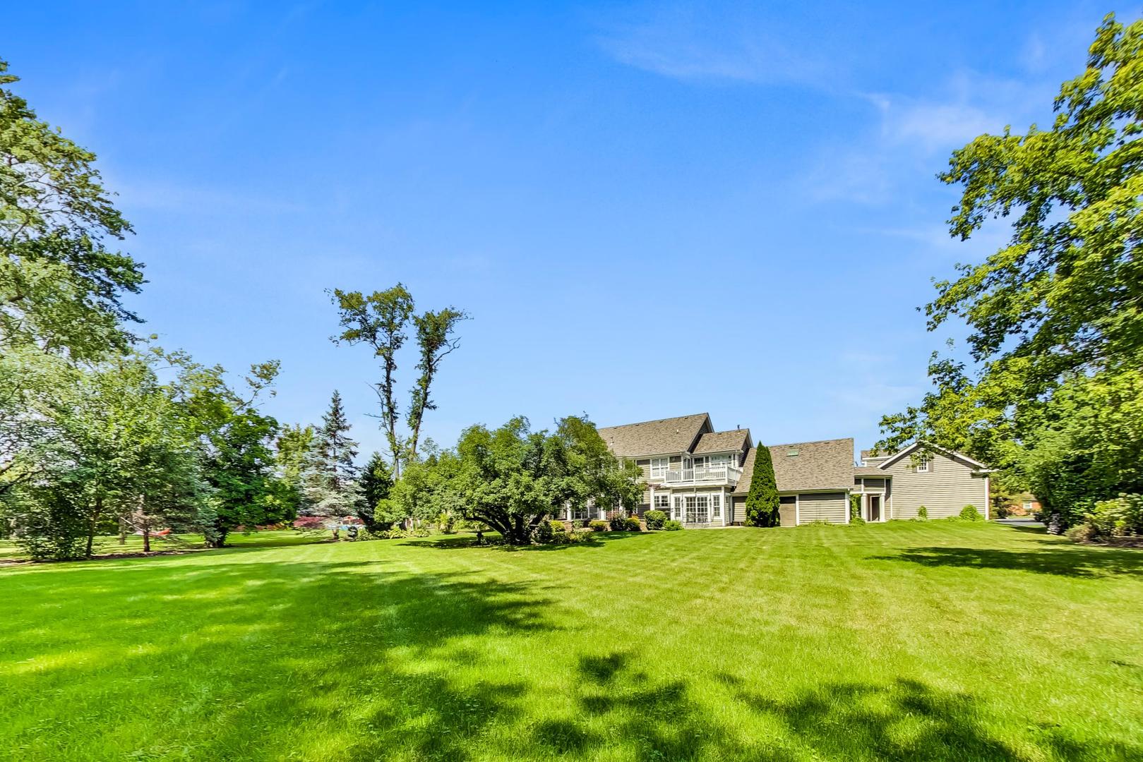 17W231 Hillside Lane