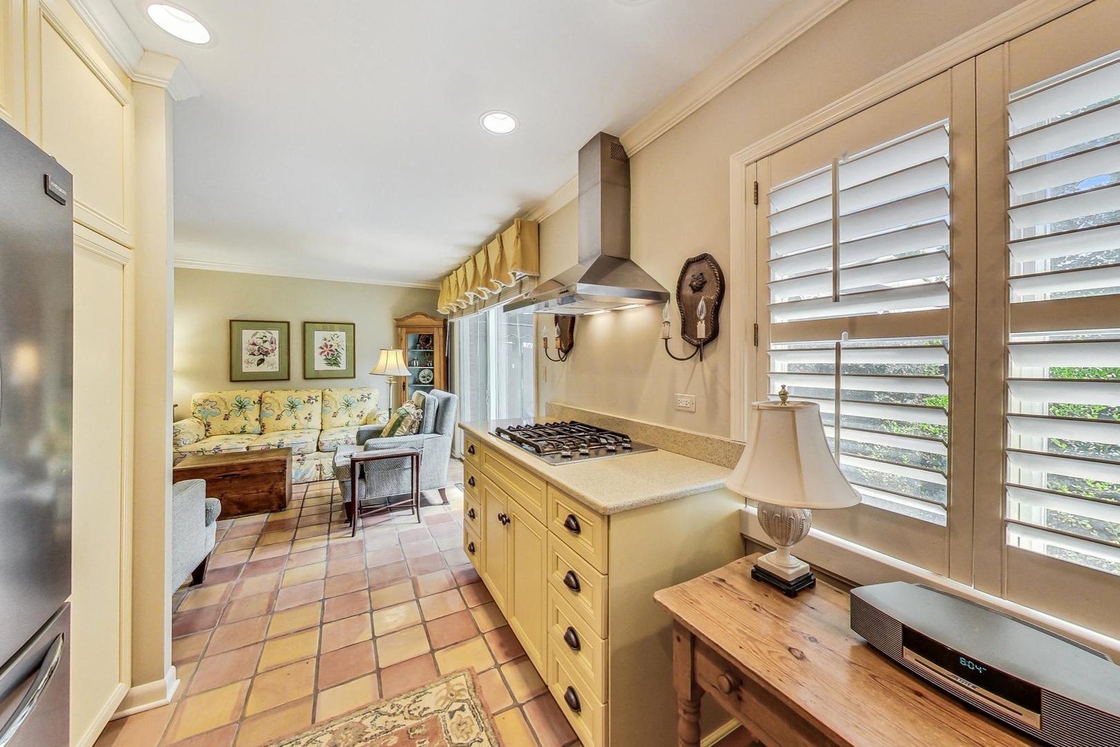 101 Chanticleer Lane