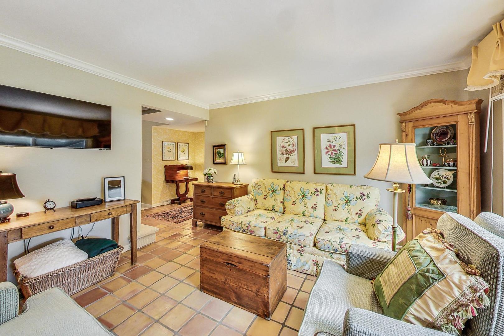 101 Chanticleer Lane