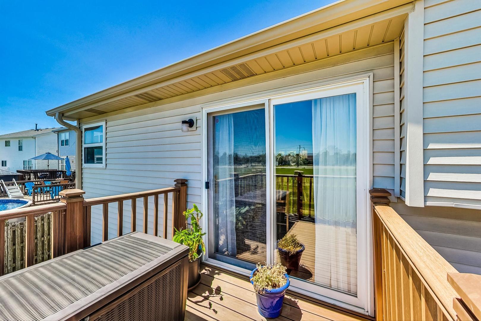 1812 Jack Pine Way
