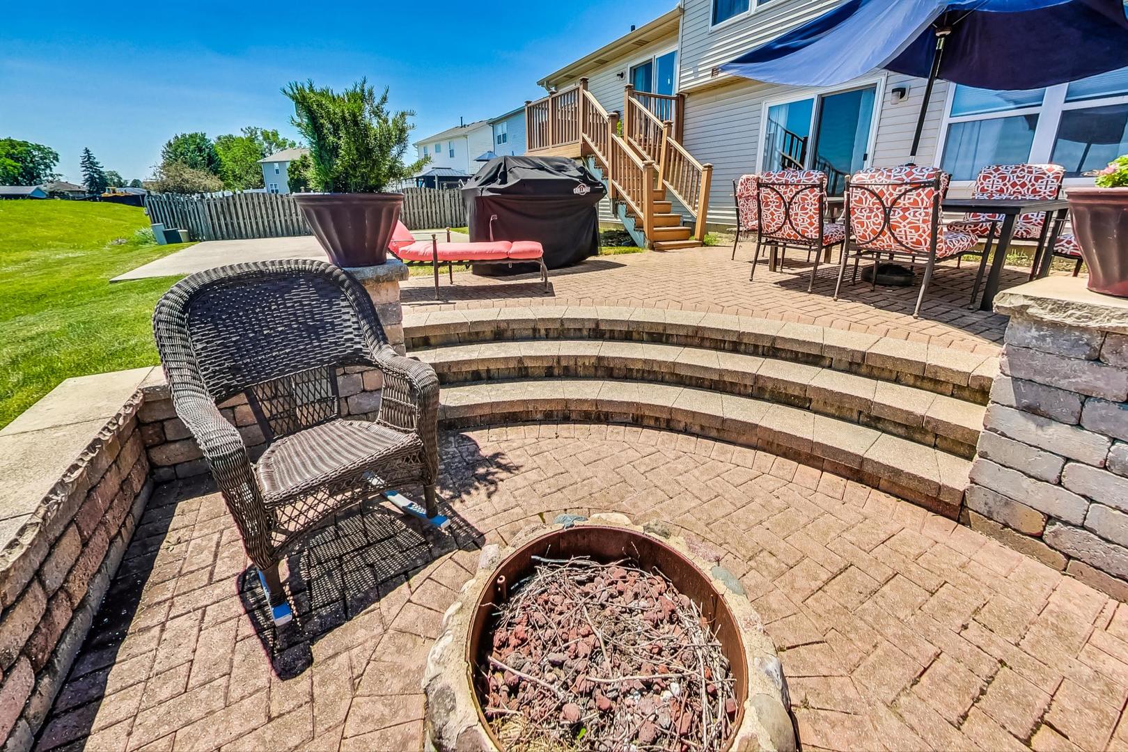 1812 Jack Pine Way