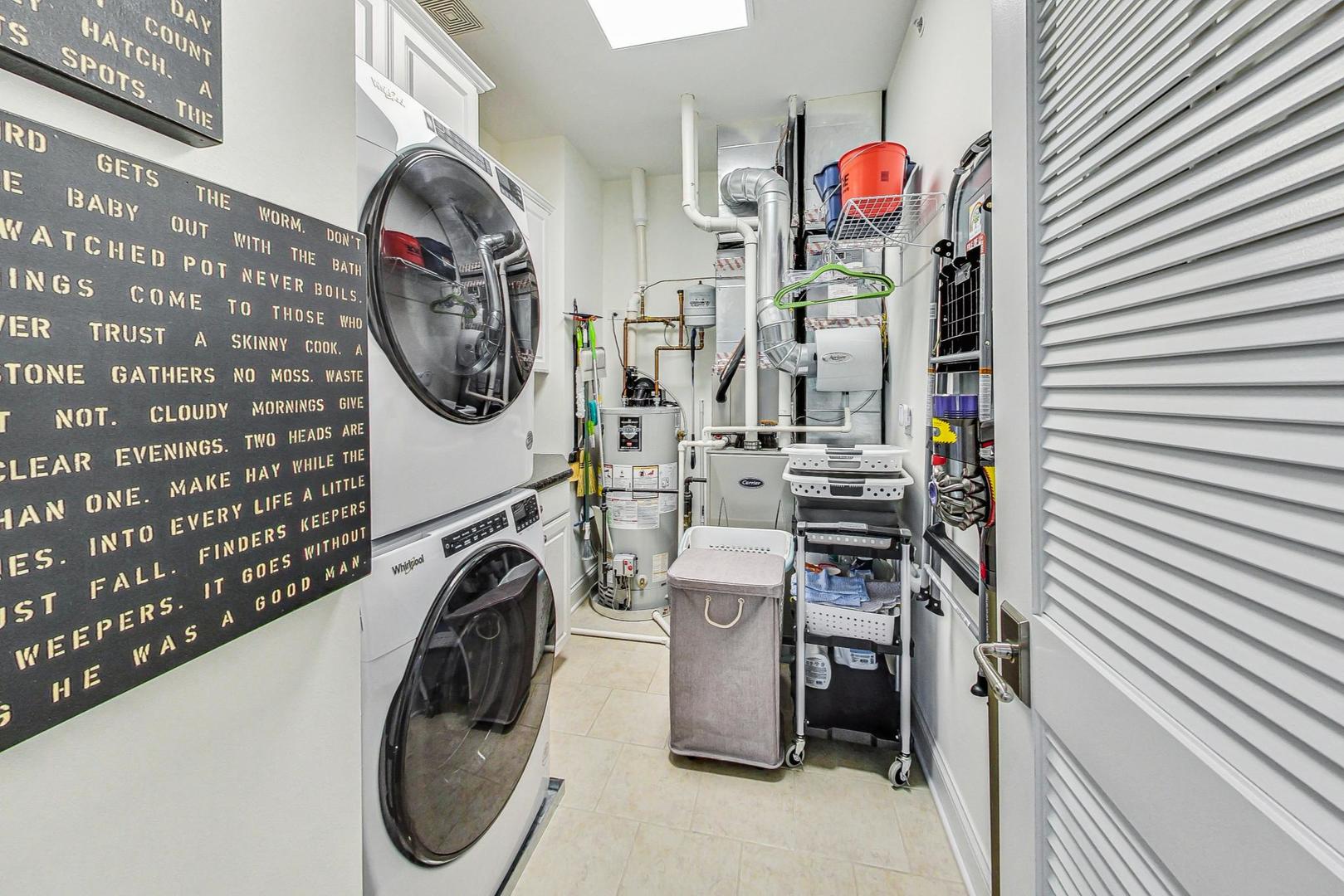 7 E Kennedy Lane Unit: 302