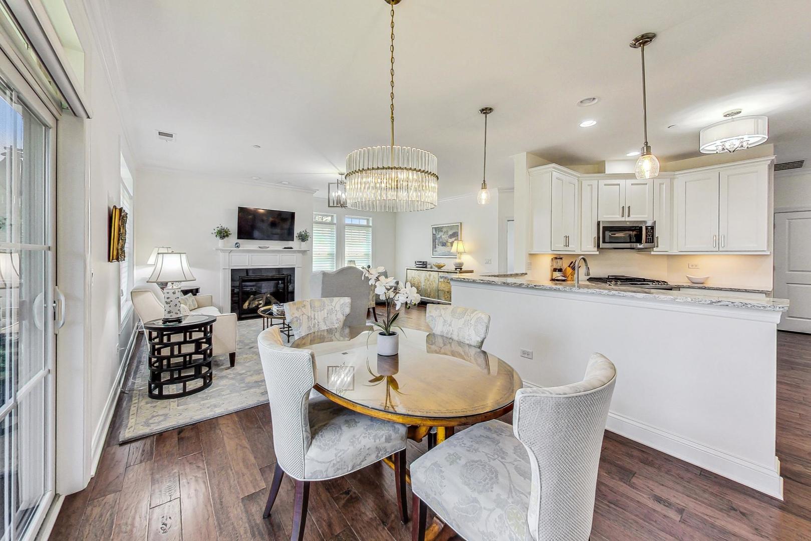 7 E Kennedy Lane Unit: 302