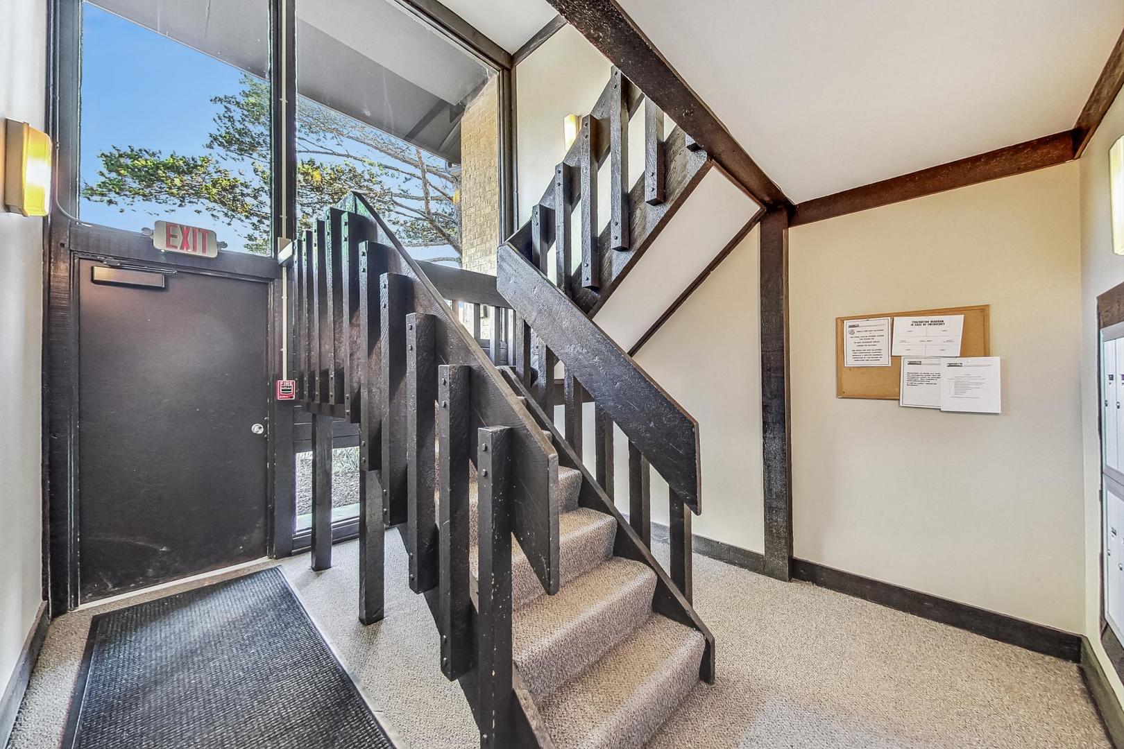 6181 Knoll Wood Road Unit: 203