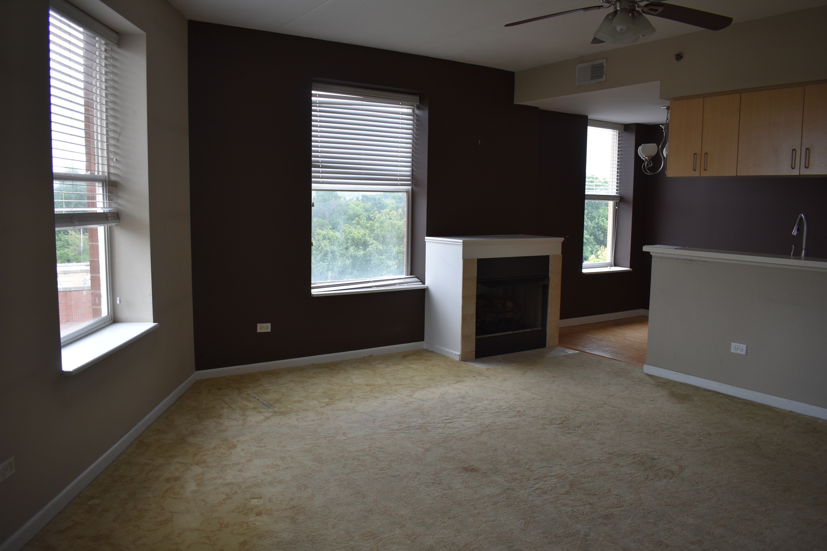 400 VILLAGE CIRCLE Drive Unit: 308