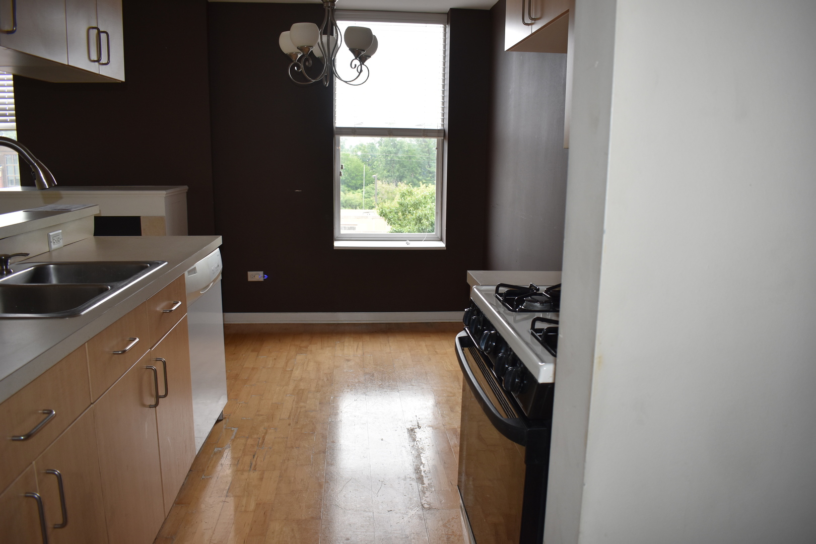 400 VILLAGE CIRCLE Drive Unit: 308