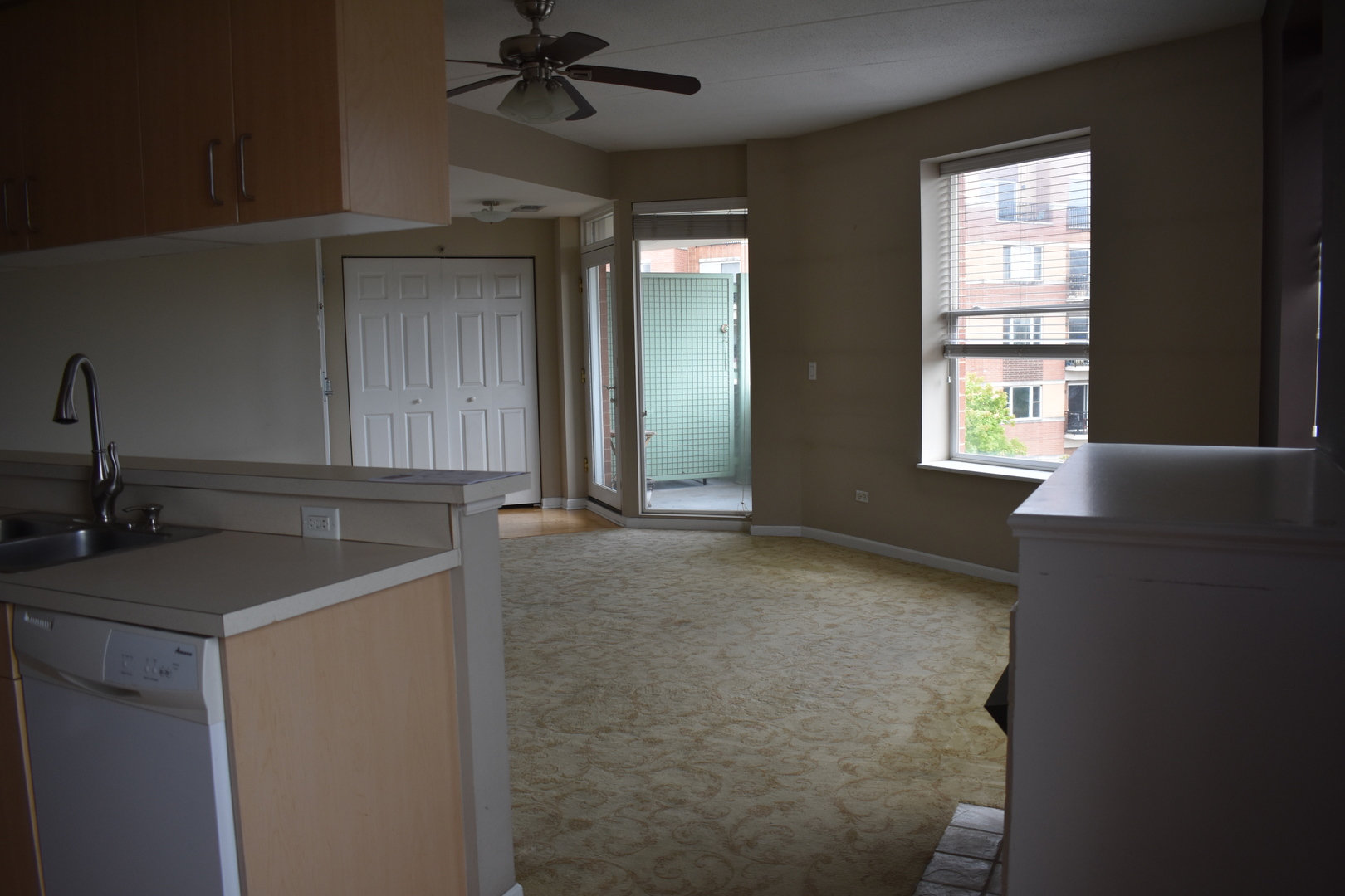 400 VILLAGE CIRCLE Drive Unit: 308