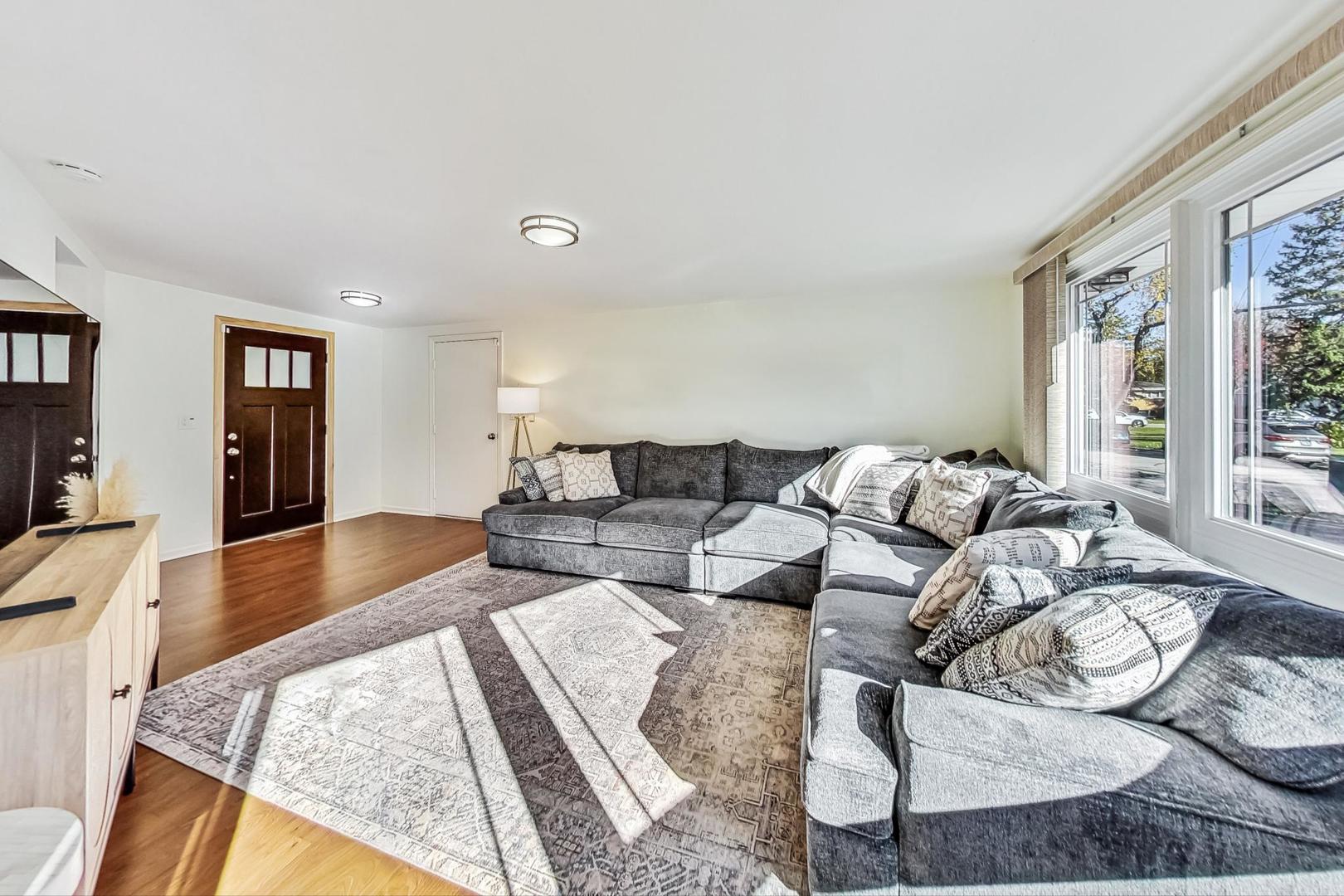 705 N County Line Road N