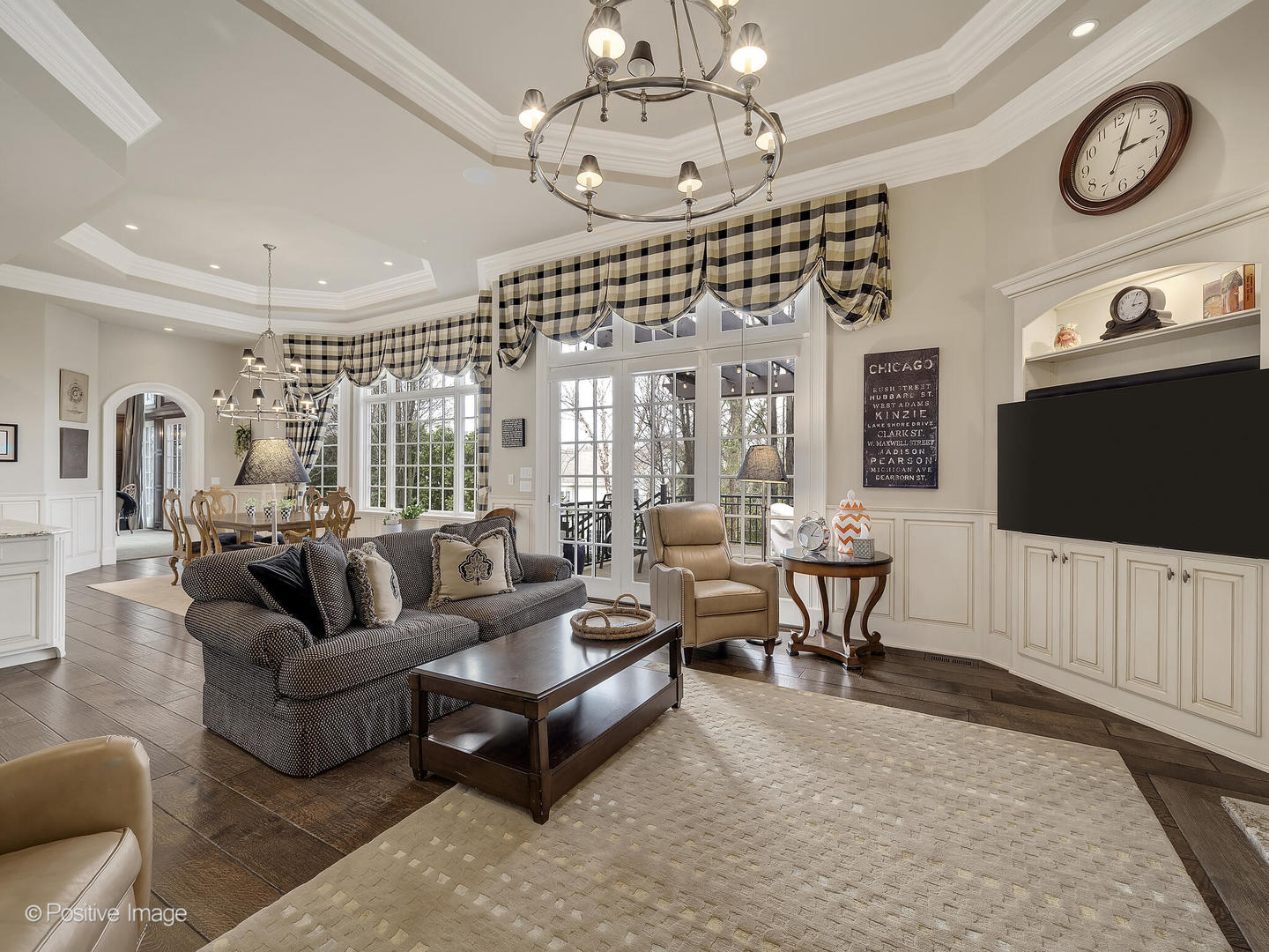 435 WOODLAND PARK Court