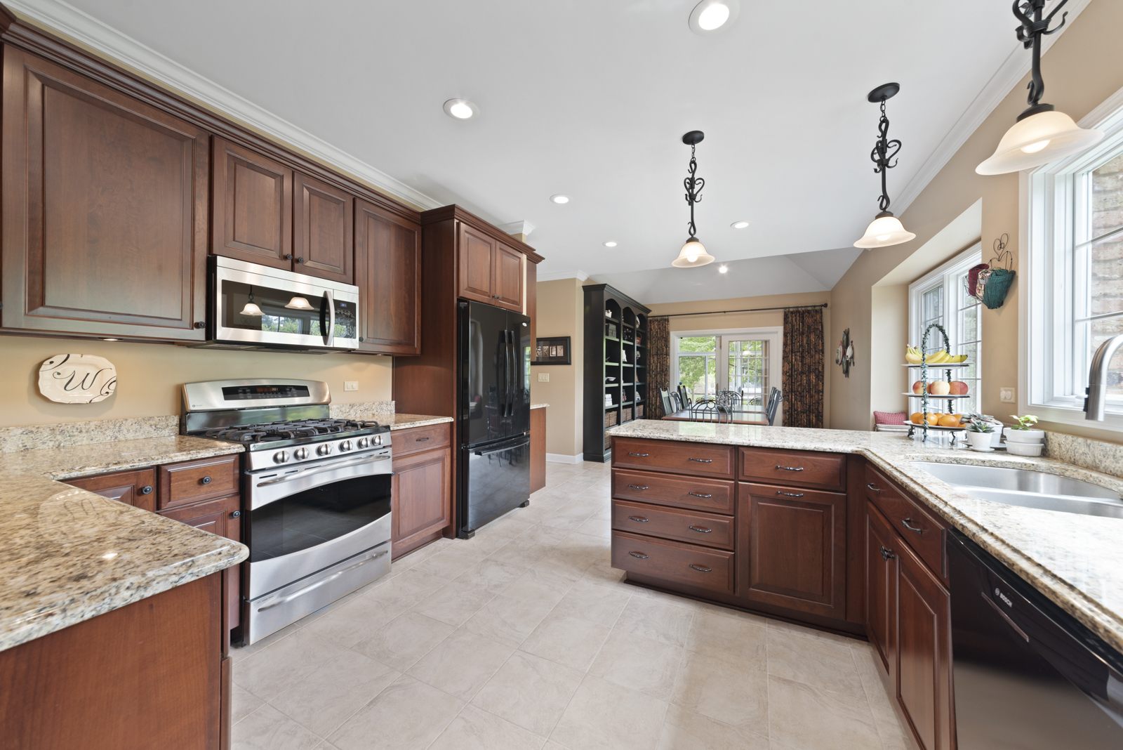 20 Lake Ridge Club Court